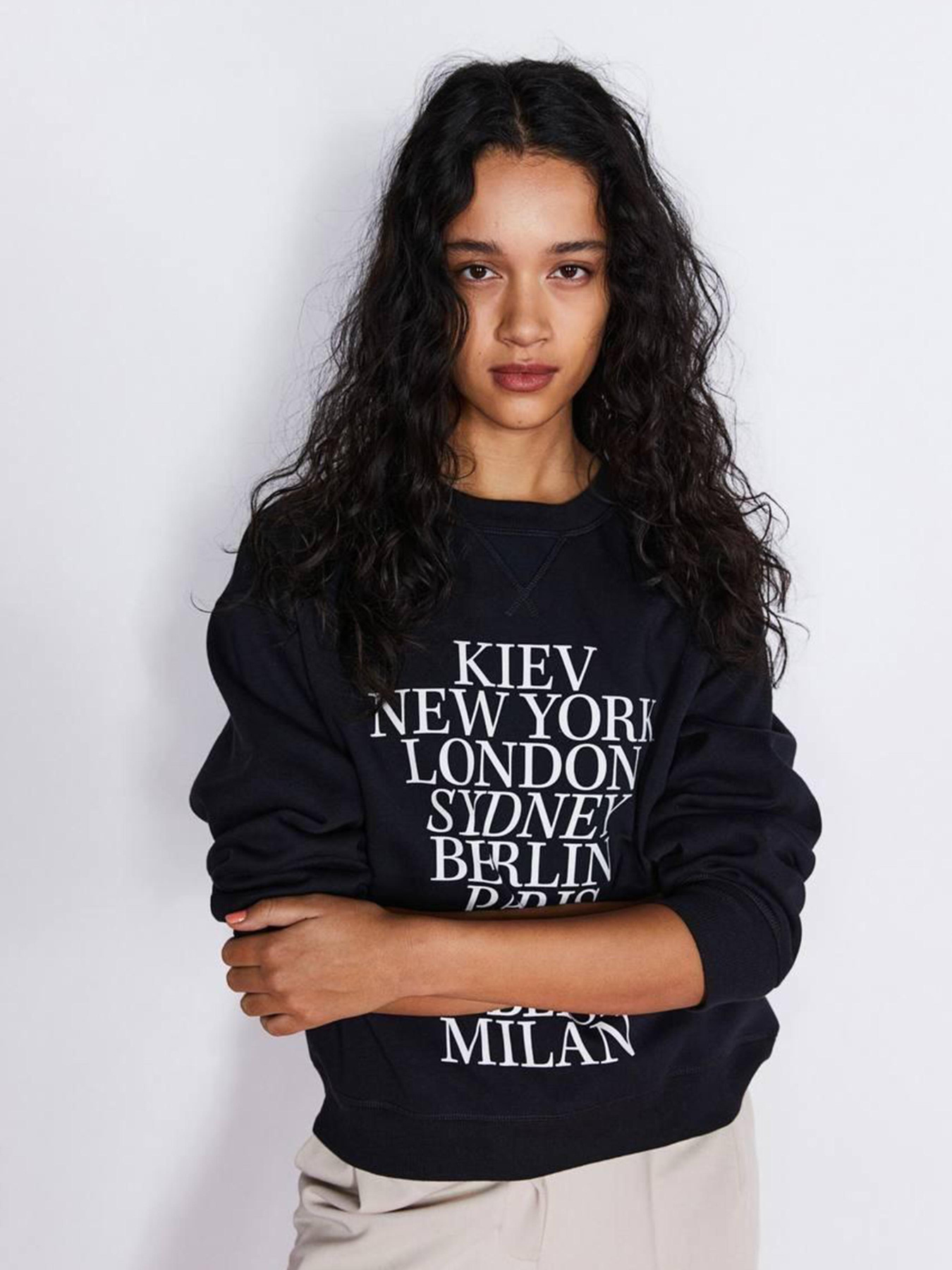 Свитшот H&M модель 10118285arl_Черный Фото