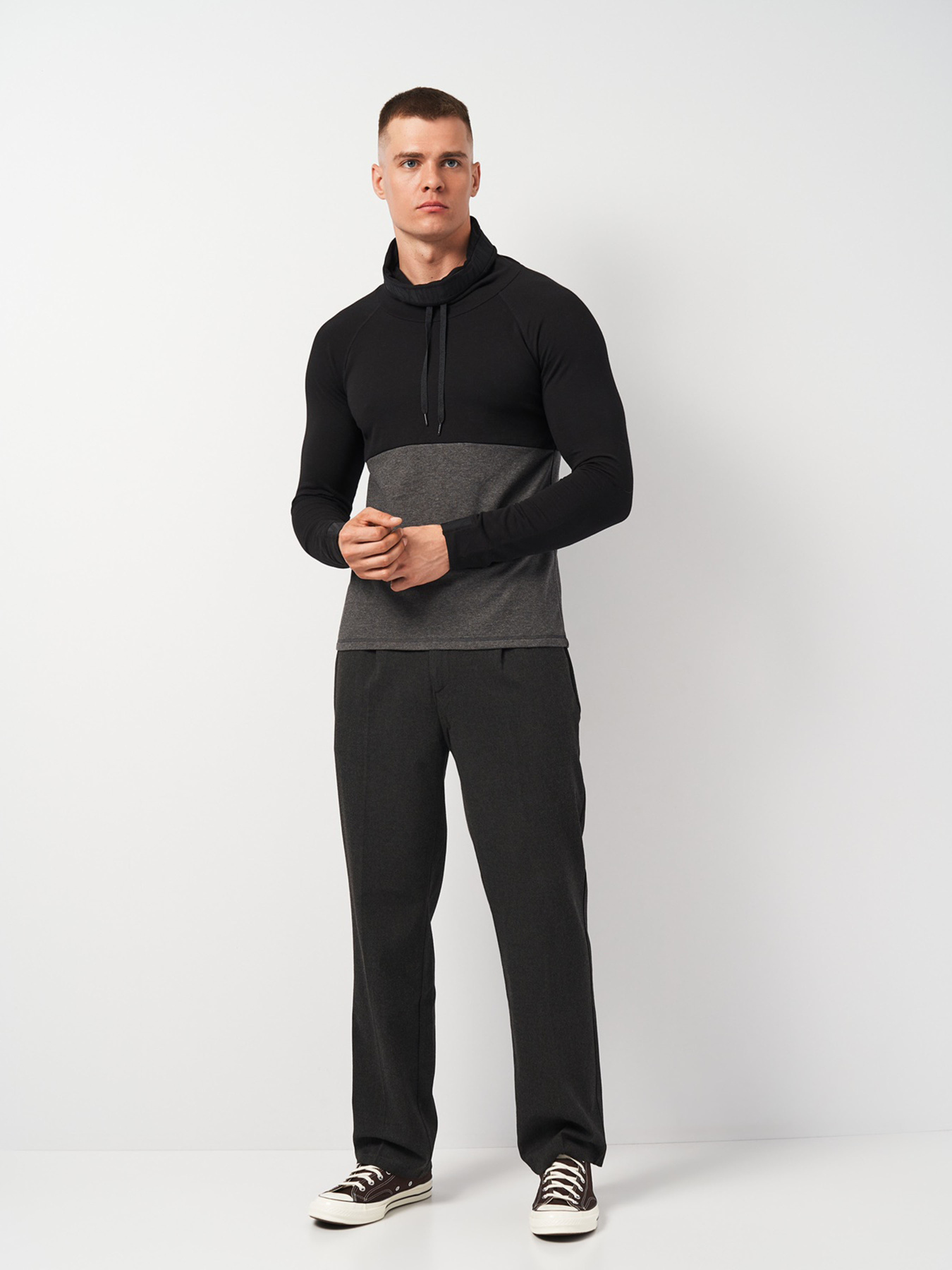 Світшот H&M модель 5553012ral_Черно-серый Фото