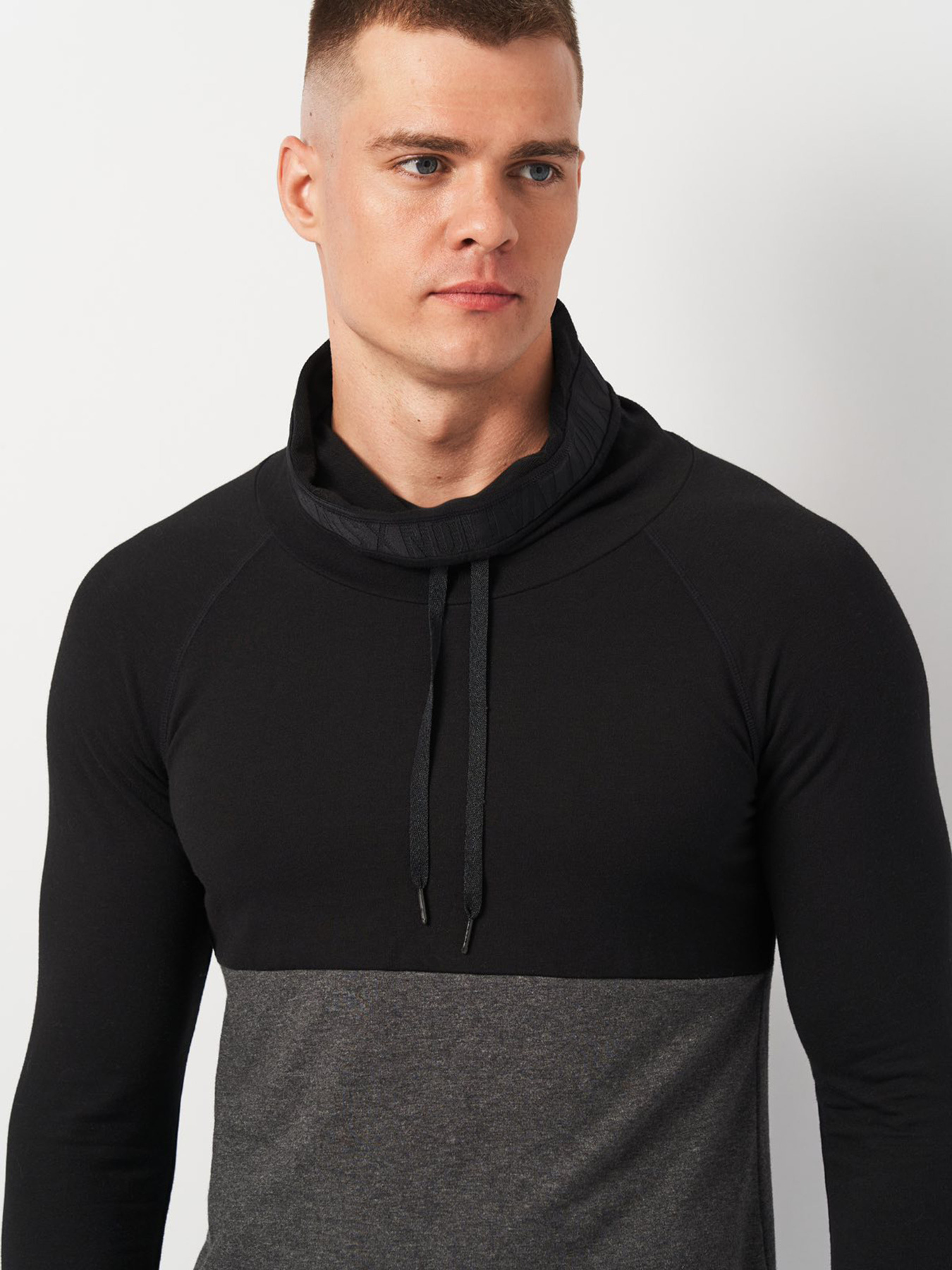 Світшот H&M модель 5553012ral_Черно-серый Фото