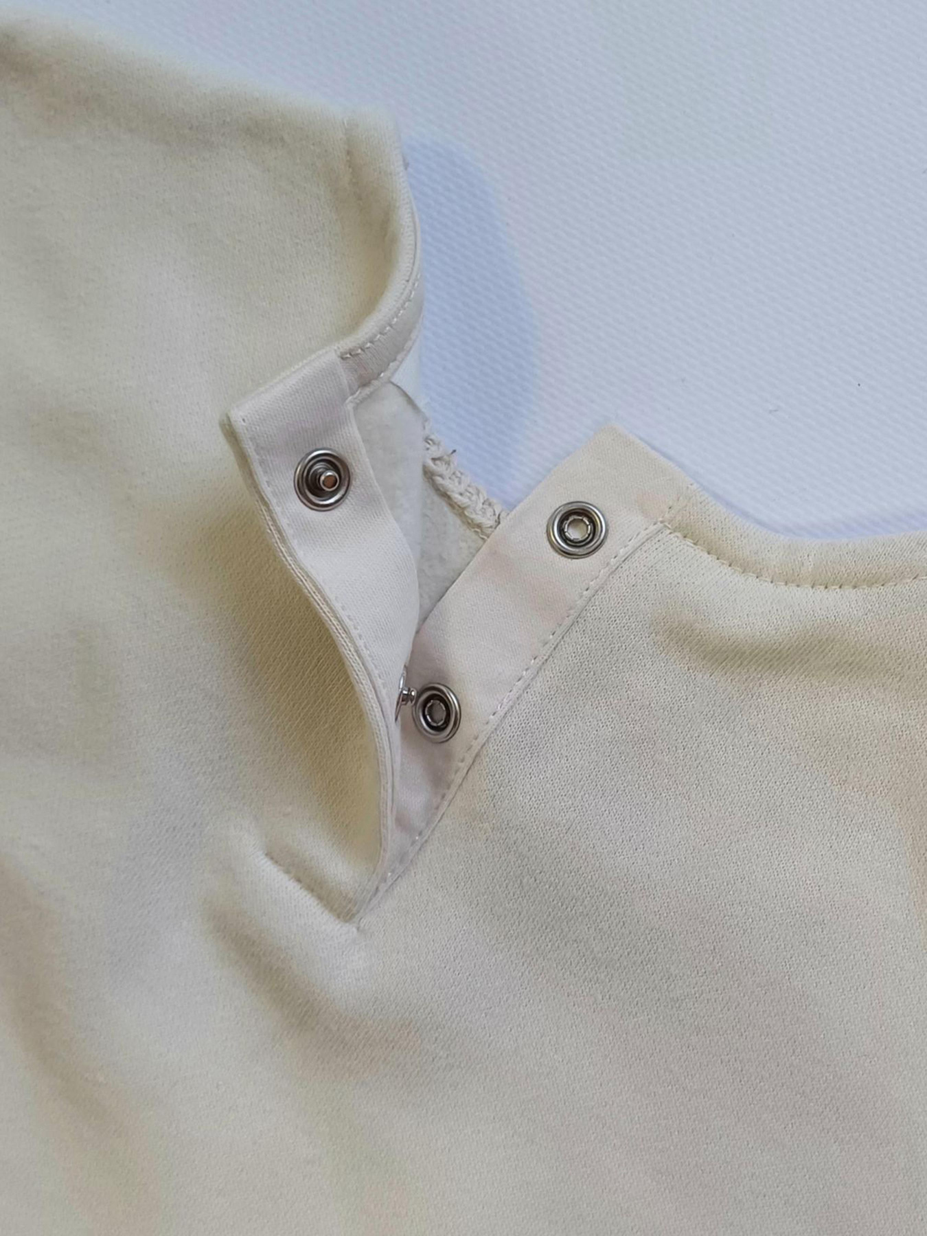 Свитшот H&M модель 2365149kwer_Молочный Свитшот H&M модель 2365149kwer_Молочный Фото