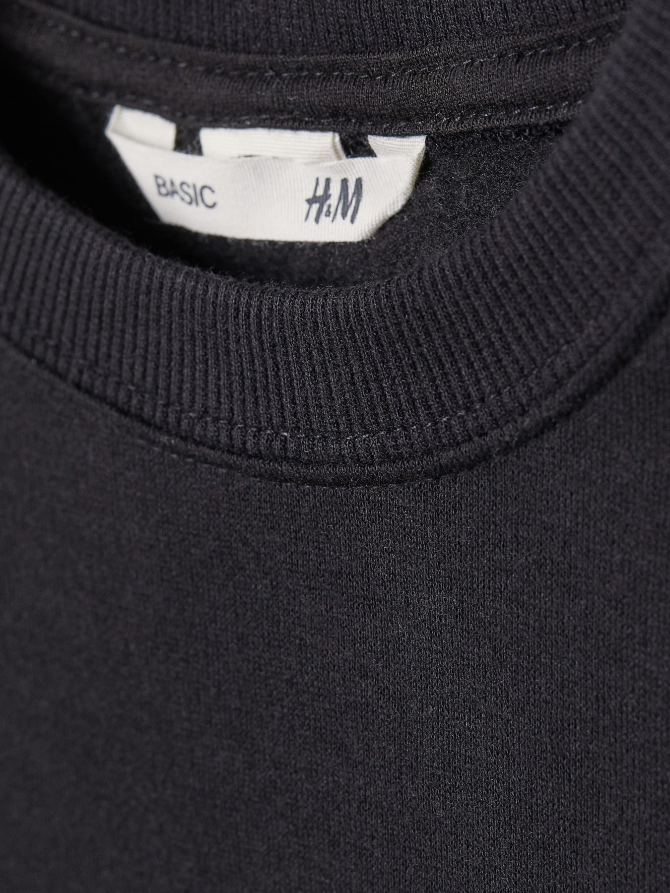 Світшот H&M модель 8817792kwer_Черный Фото