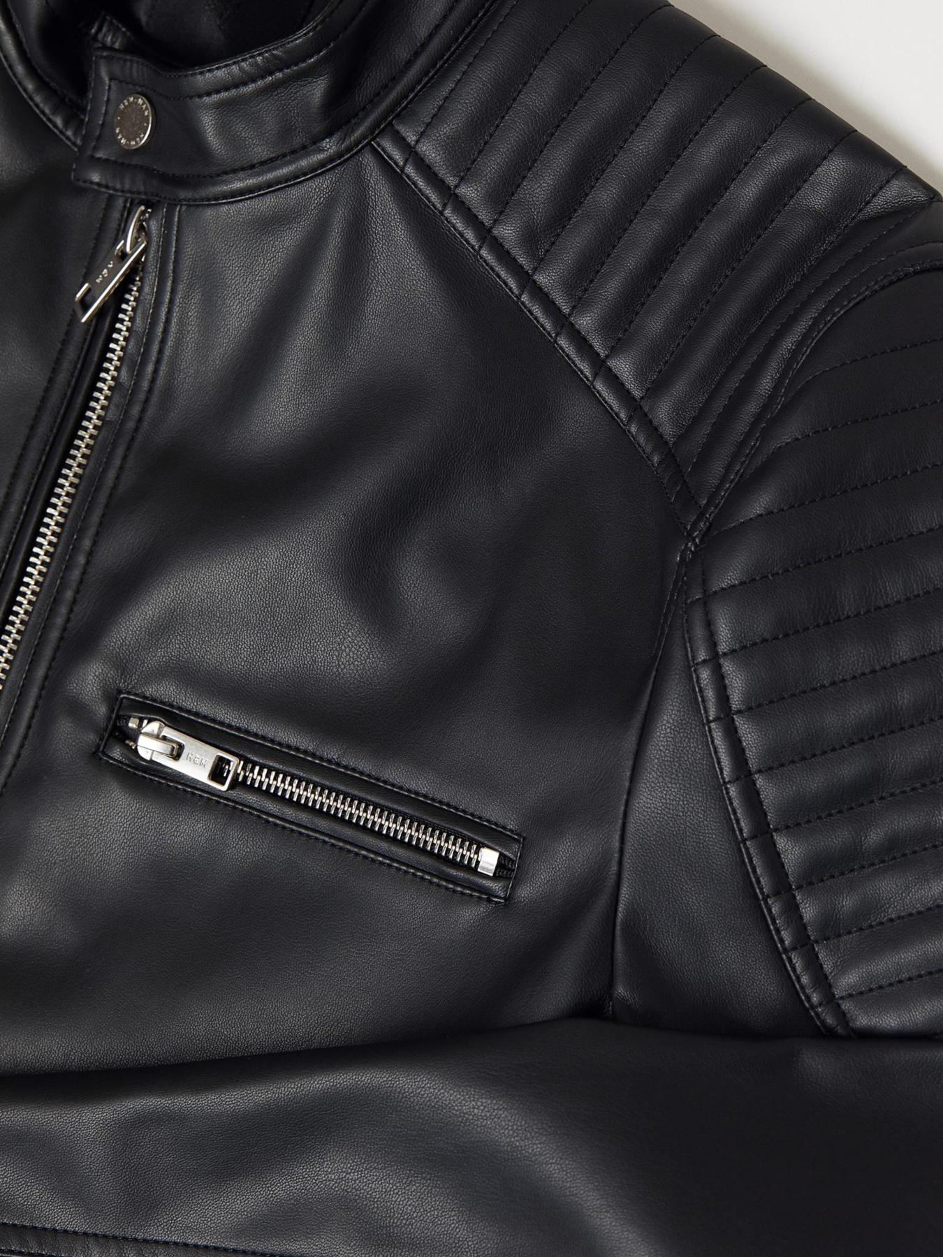 Куртка кожаная H&M модель 8456261wer_Черный Фото