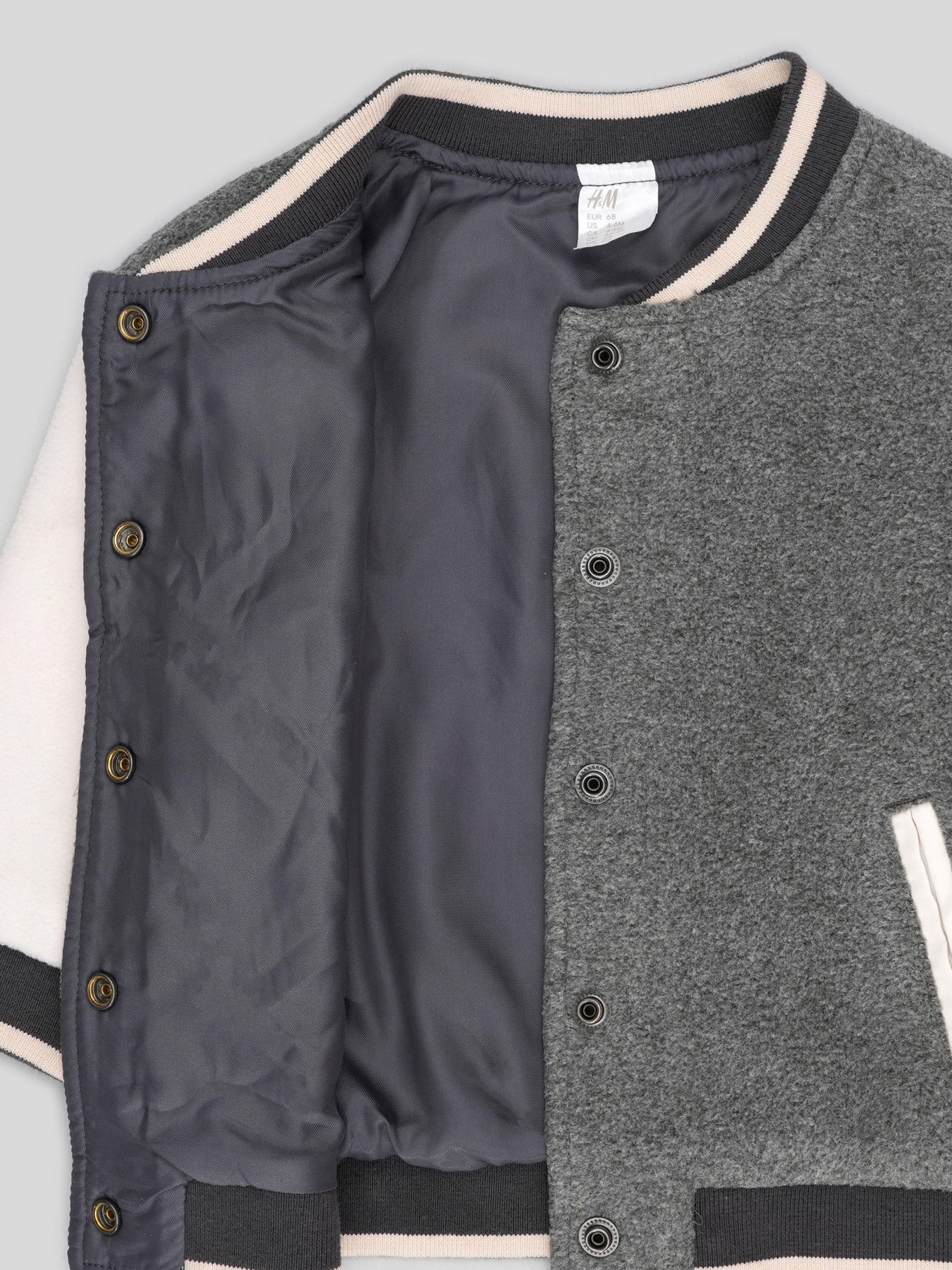 Бомбер H&M модель 5554448ral_Серо-белый Фото