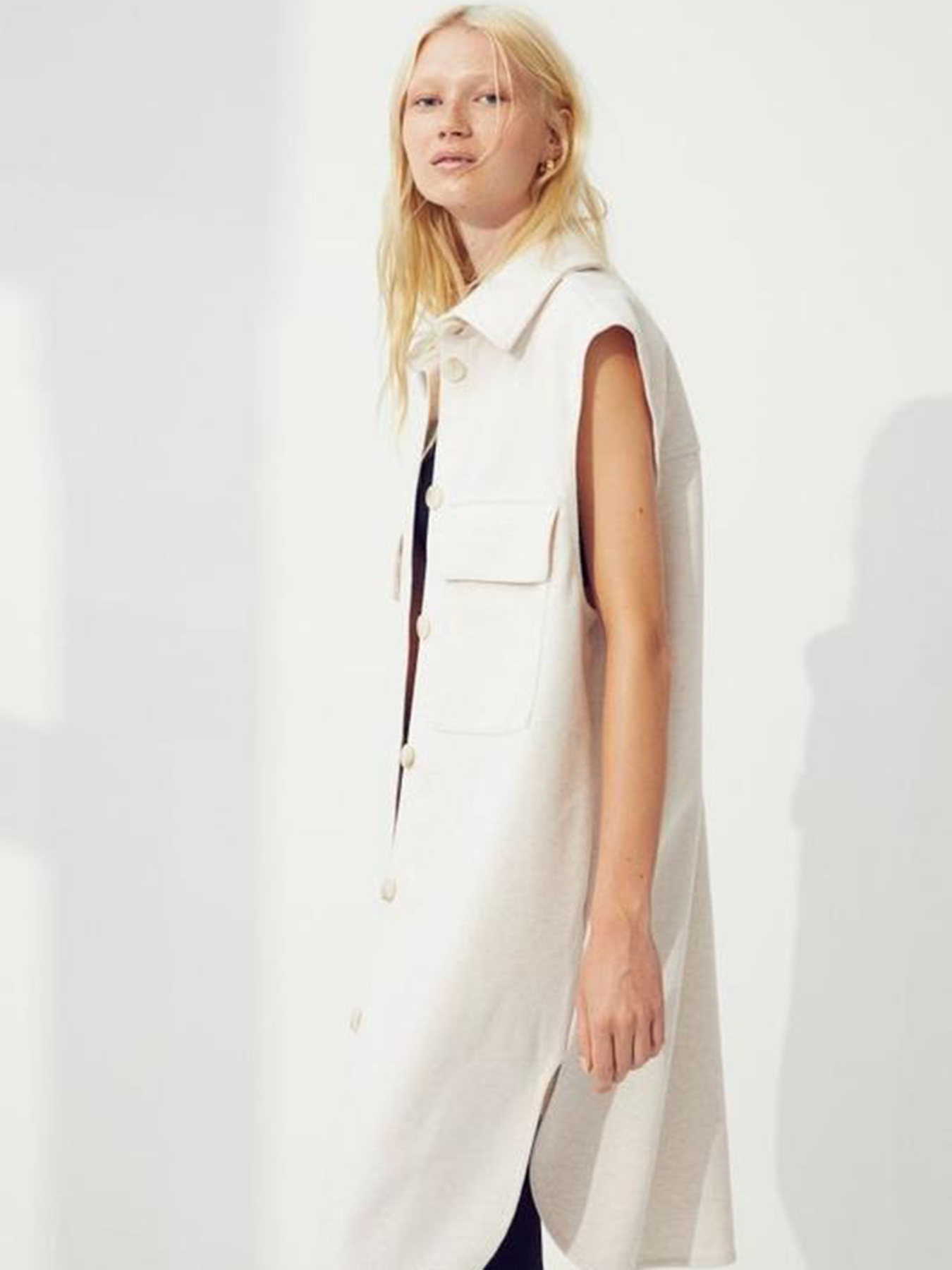 Жилет H&M модель 9893674wer_Светло-бежевый Жилет H&M модель 9893674wer_Светло-бежевый Фото