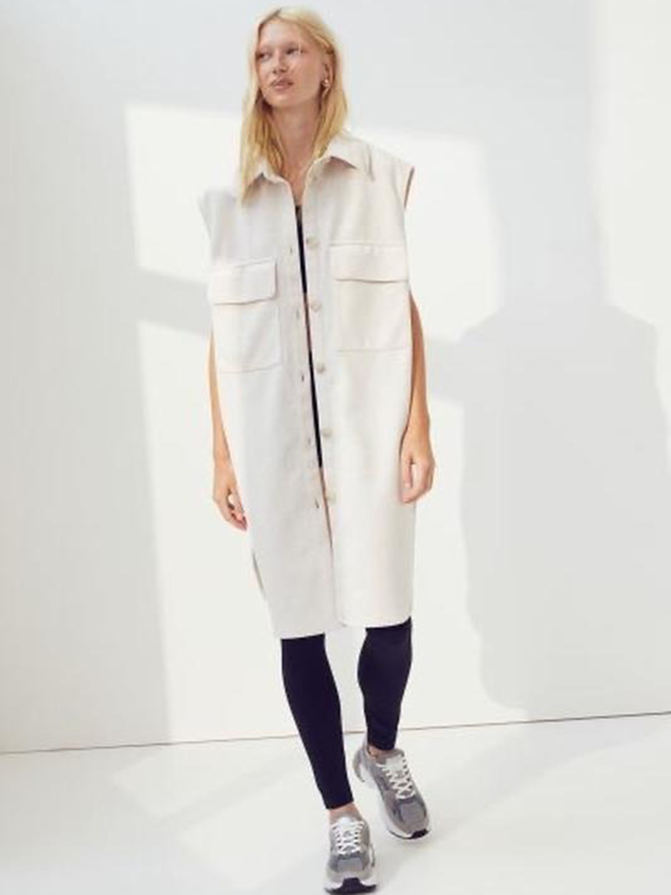 Жилет H&M модель 9893674wer_Светло-бежевый Жилет H&M модель 9893674wer_Светло-бежевый Фото