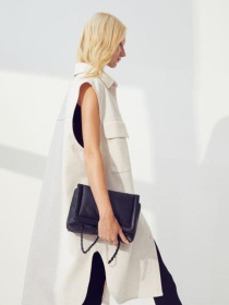 Жилет H&M модель 9893674wer_Светло-бежевый Жилет H&M модель 9893674wer_Светло-бежевый Фото