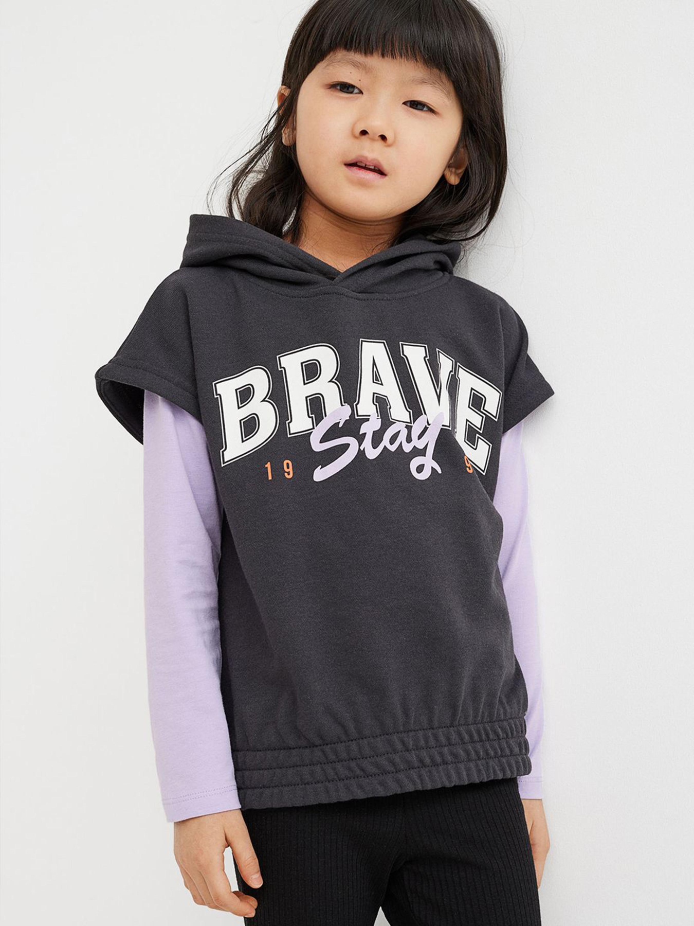 Жилет H&M модель 10396755kwer_Темно-серый Фото