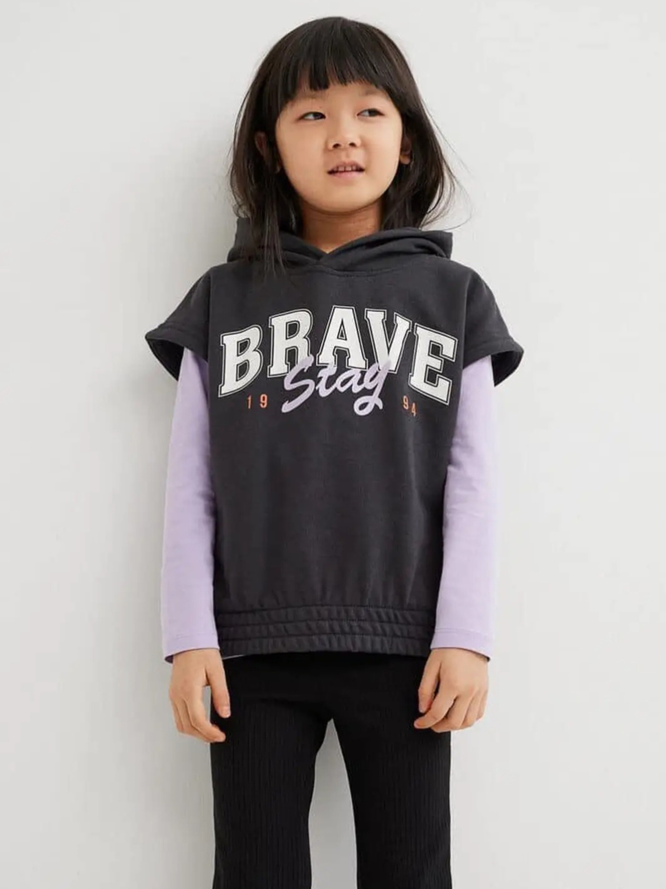 Жилет H&M модель 10396755kwer_Темно-серый Фото