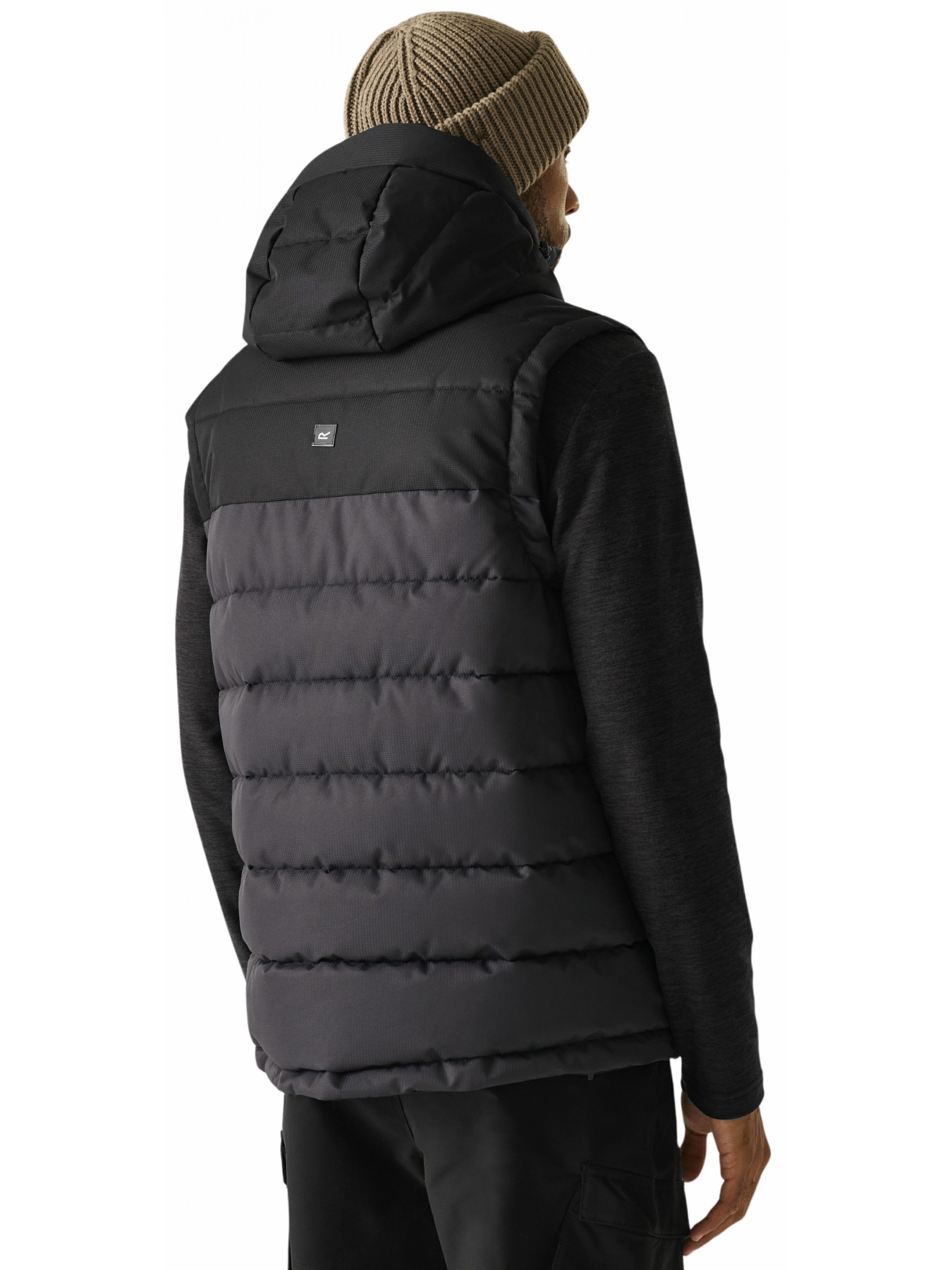 Жилет с утеплителем Regatta Aldthornb/w модель RMB182-61G Фото