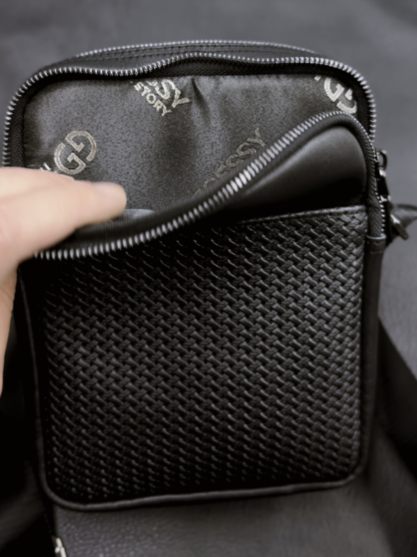 Мессенджер Legessy модель VP_006 Фото