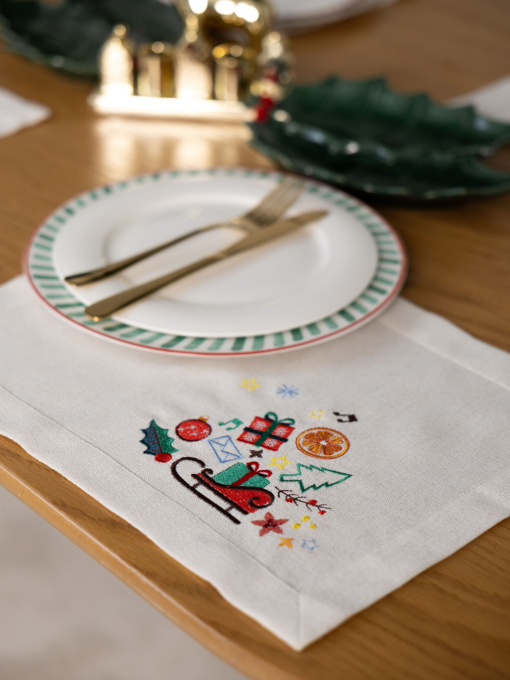 Серветка новорічна під тарілку "Різдвяна мелодія" Едельвіка модель 552-25-00 Фото