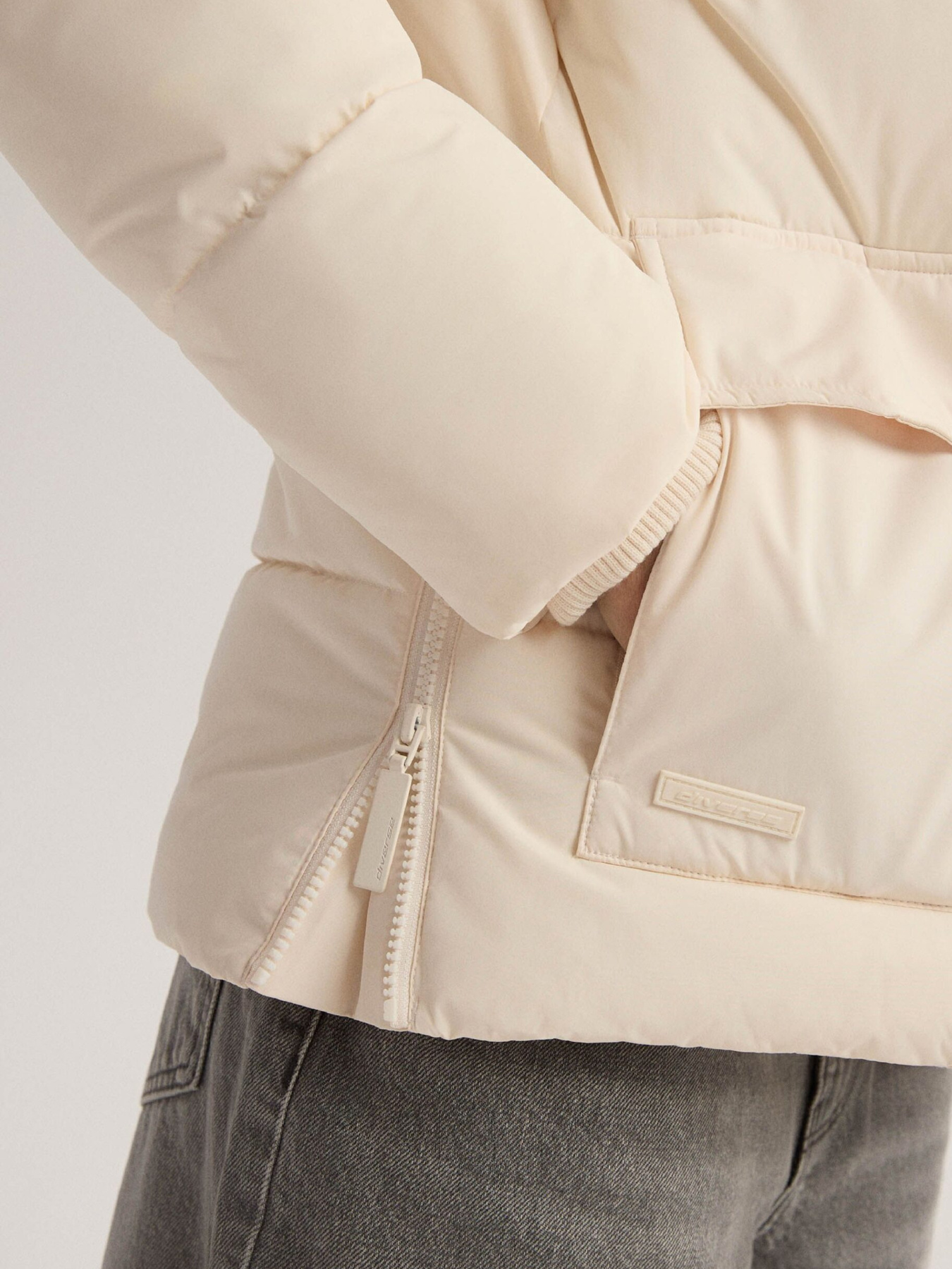 Зимняя куртка DIVERSE Moyruna 255 модель 10047687 Фото