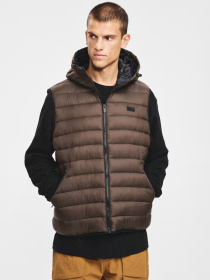 Жилет стеганый мужской DKR HIGEN 256 коричневый модель 10048165 Фото