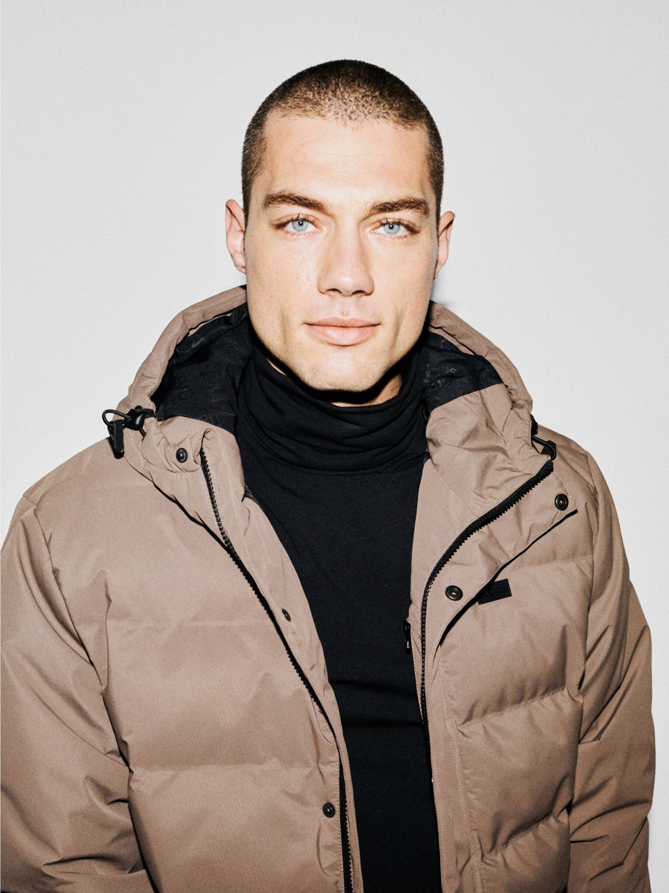 Зимняя куртка DIVERSE Evo 09 255 модель 10047671 Фото