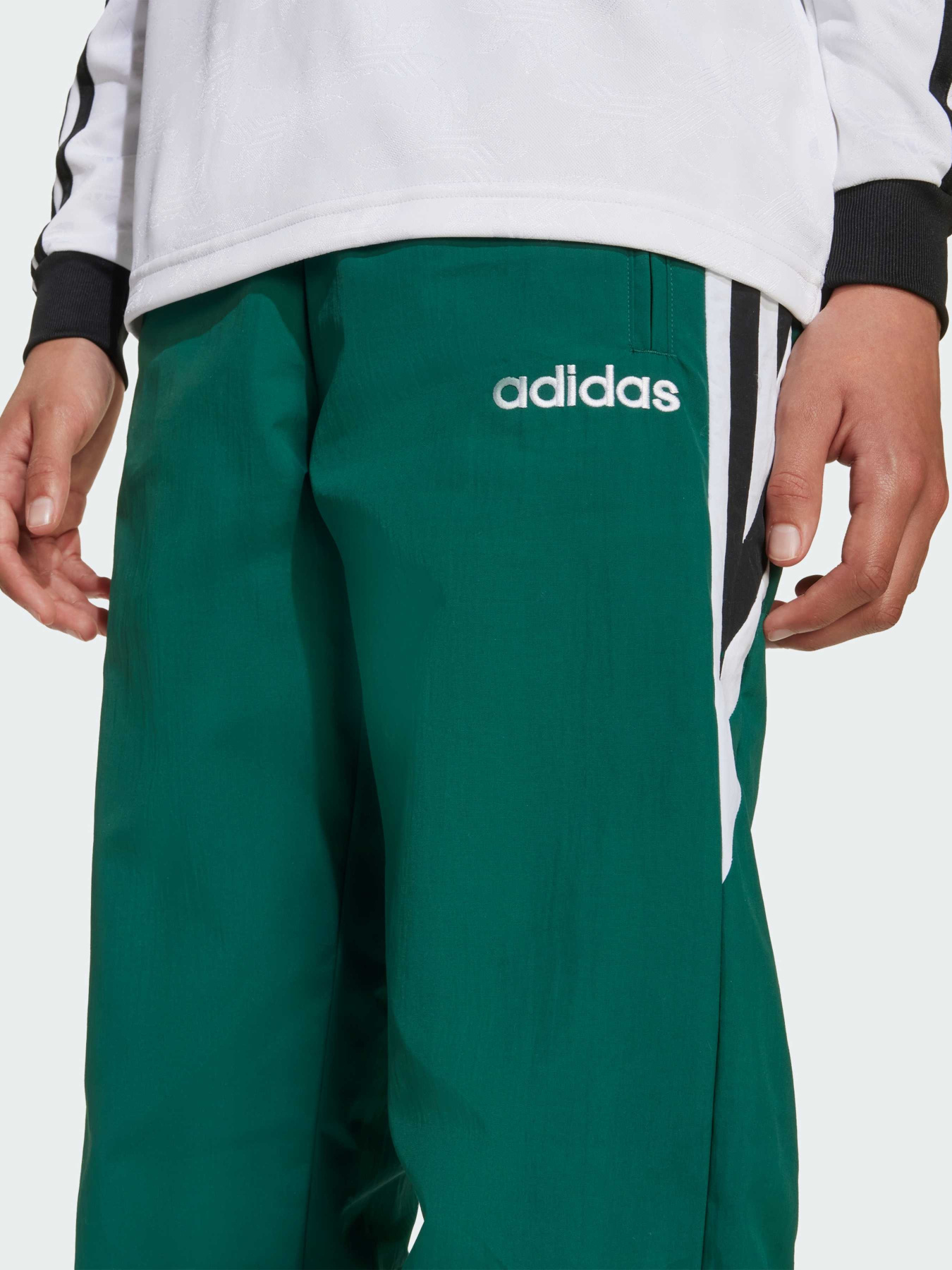 Повсякденні штани Adidas модель JW9120 Фото