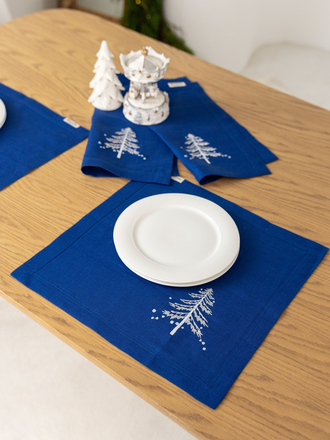 Комплект серветкок новорічних " Ялинки" (2шт.) Едельвіка модель 497-25-00 Фото