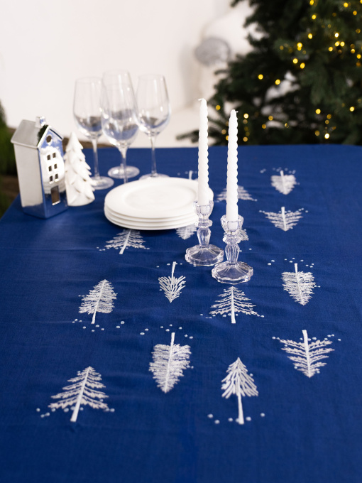 Скатертина новорічна " Ялинки " Едельвіка модель 500-25-00 Фото
