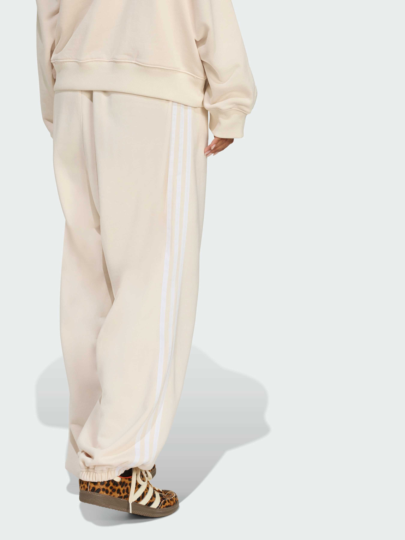 Брюки повседневные Adidas модель KF2315 Фото