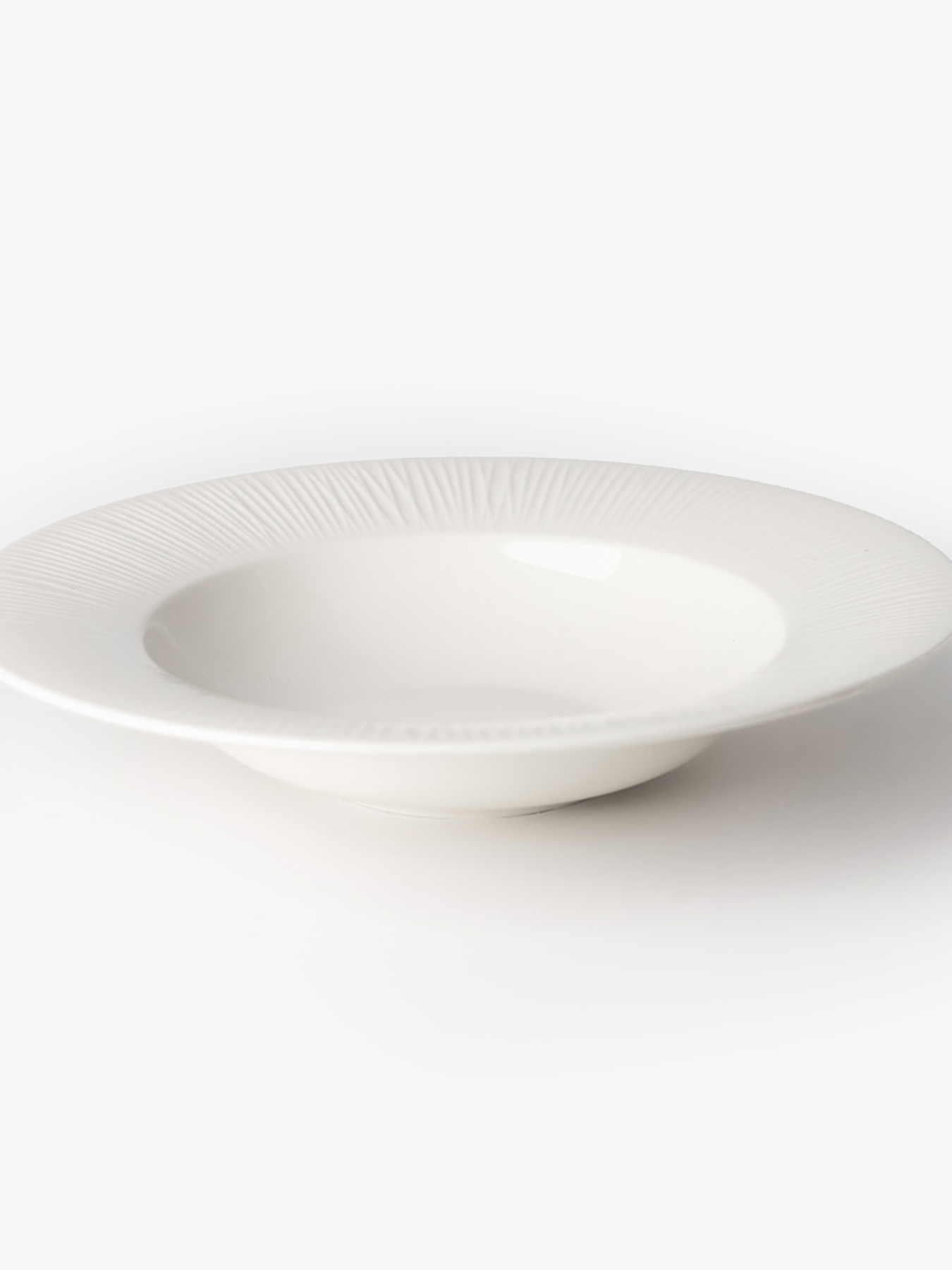 Тарелка глубокая "Луч" фарфоровая белая MBM MY HOME модель KP-137 WHITE Фото