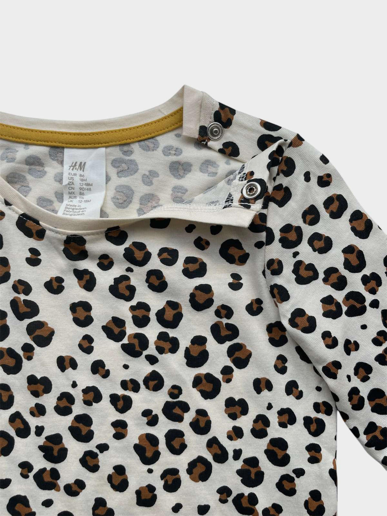 Лонгслів H&M модель 8758982kwer_Бело-коричневый Фото