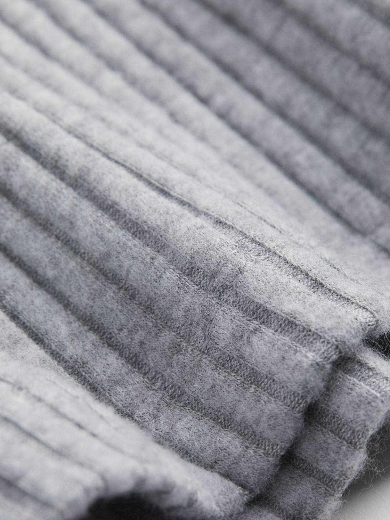 Лонгслив H&M модель 9967504wer_Серый Фото