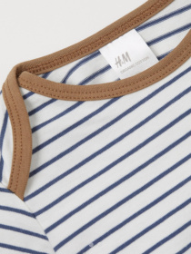 Лонгслів H&M модель 8834755kwer_Бело-синий Фото