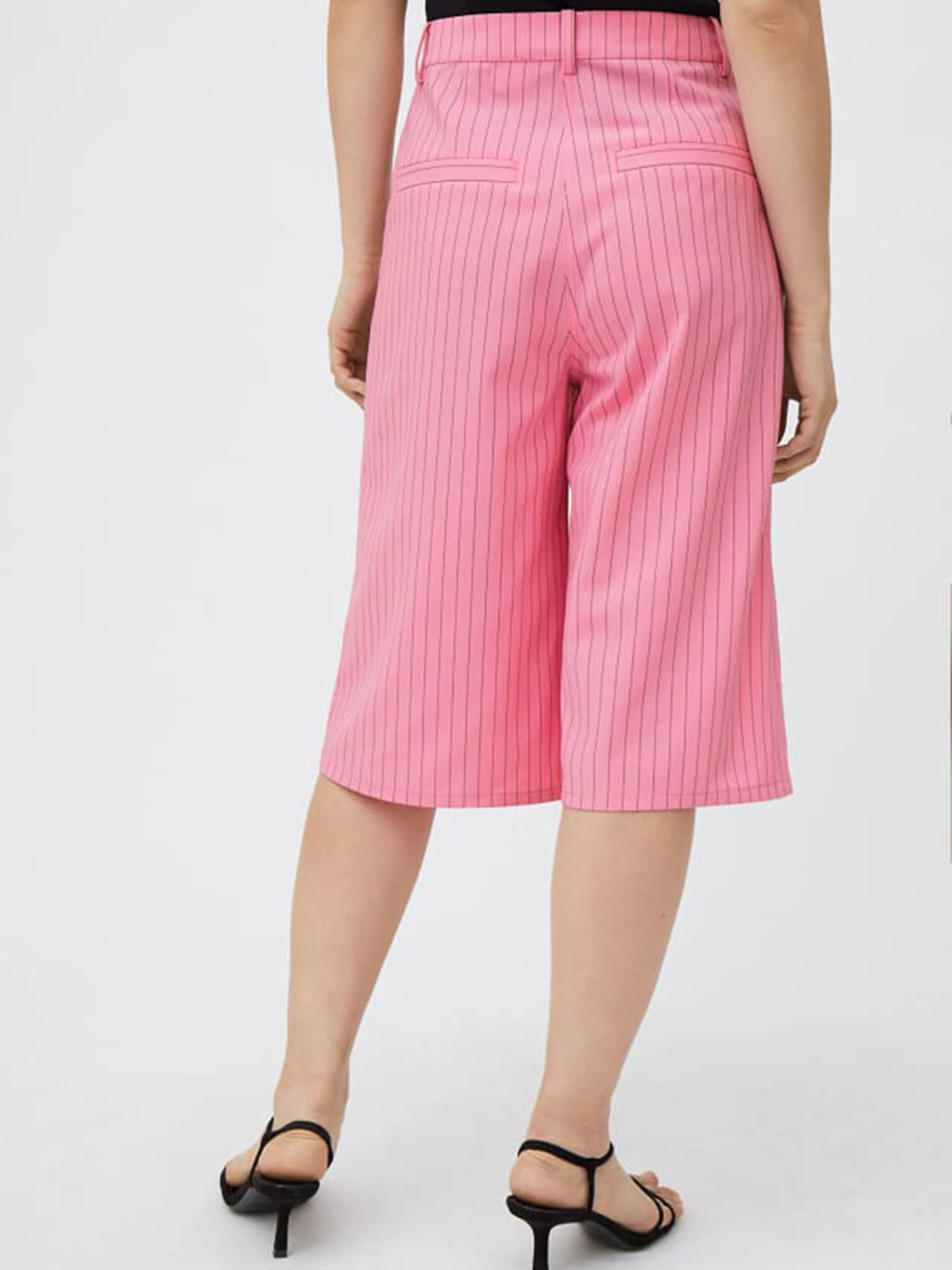 Повсякденні шорти Weekday модель 8605761arl_Розовый Фото