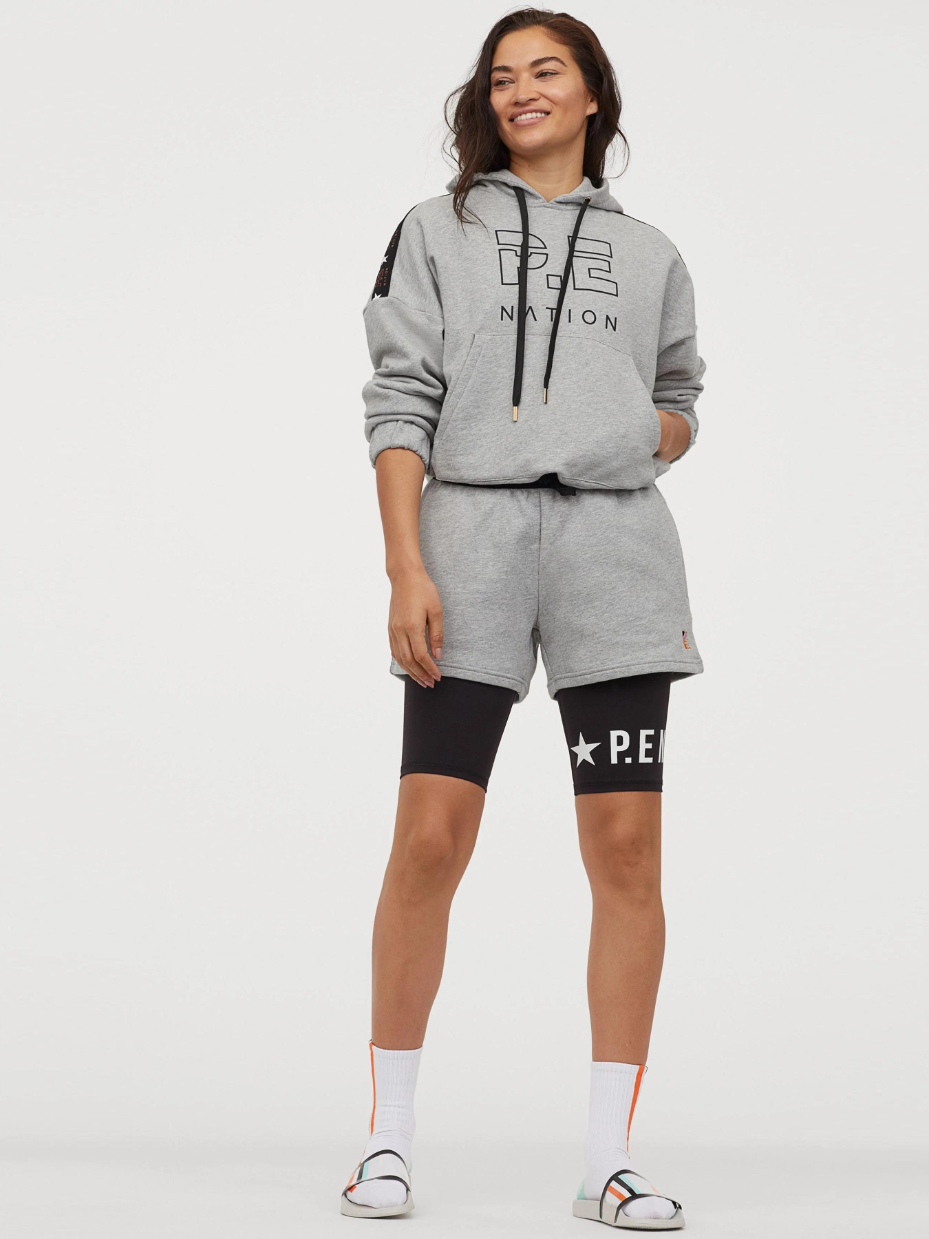 Спортивні шорти H&M модель 8317741wer_Светло-серый Фото