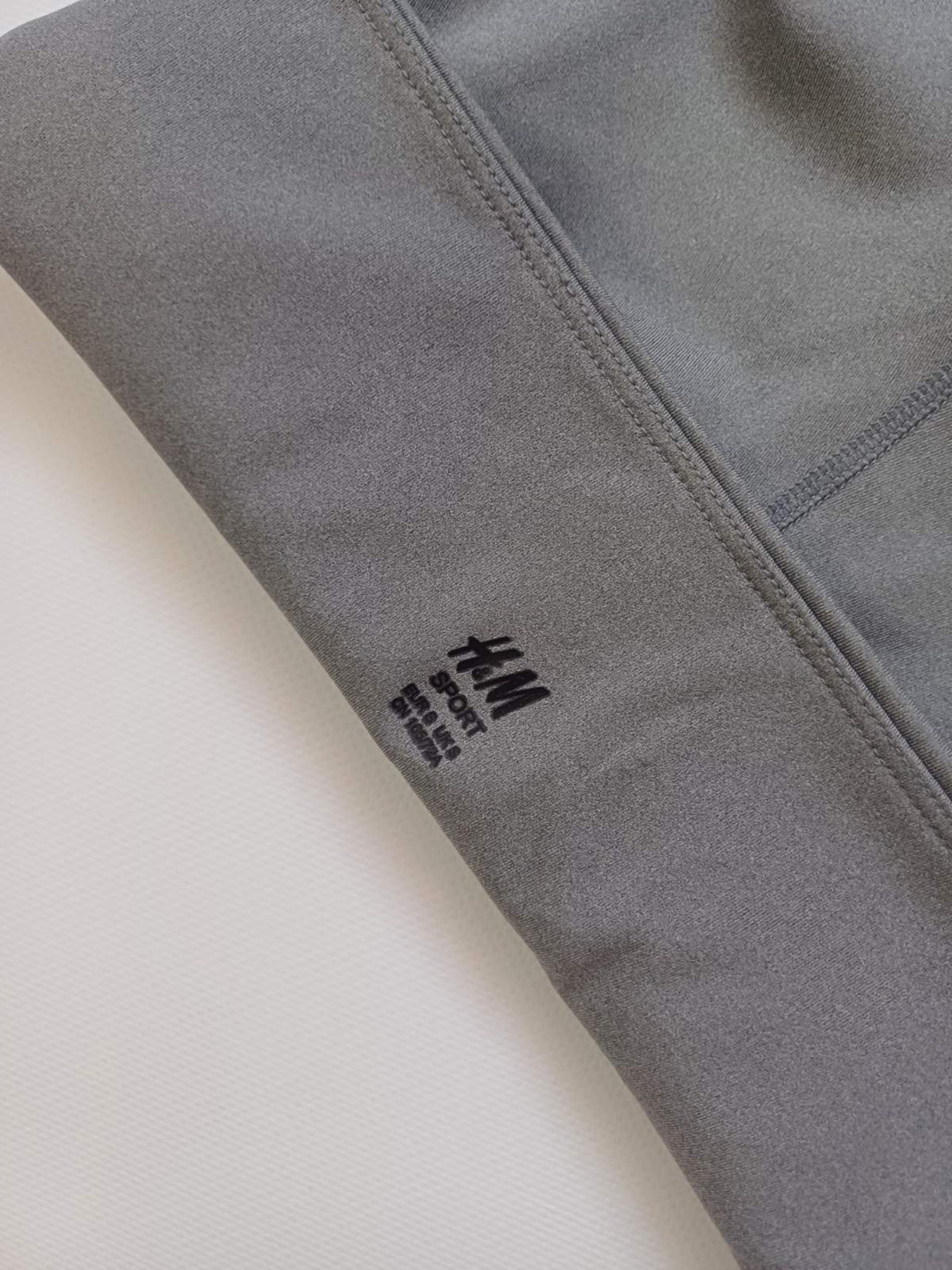 Шорти спортивні H&M модель 5545527wer_Серый Фото