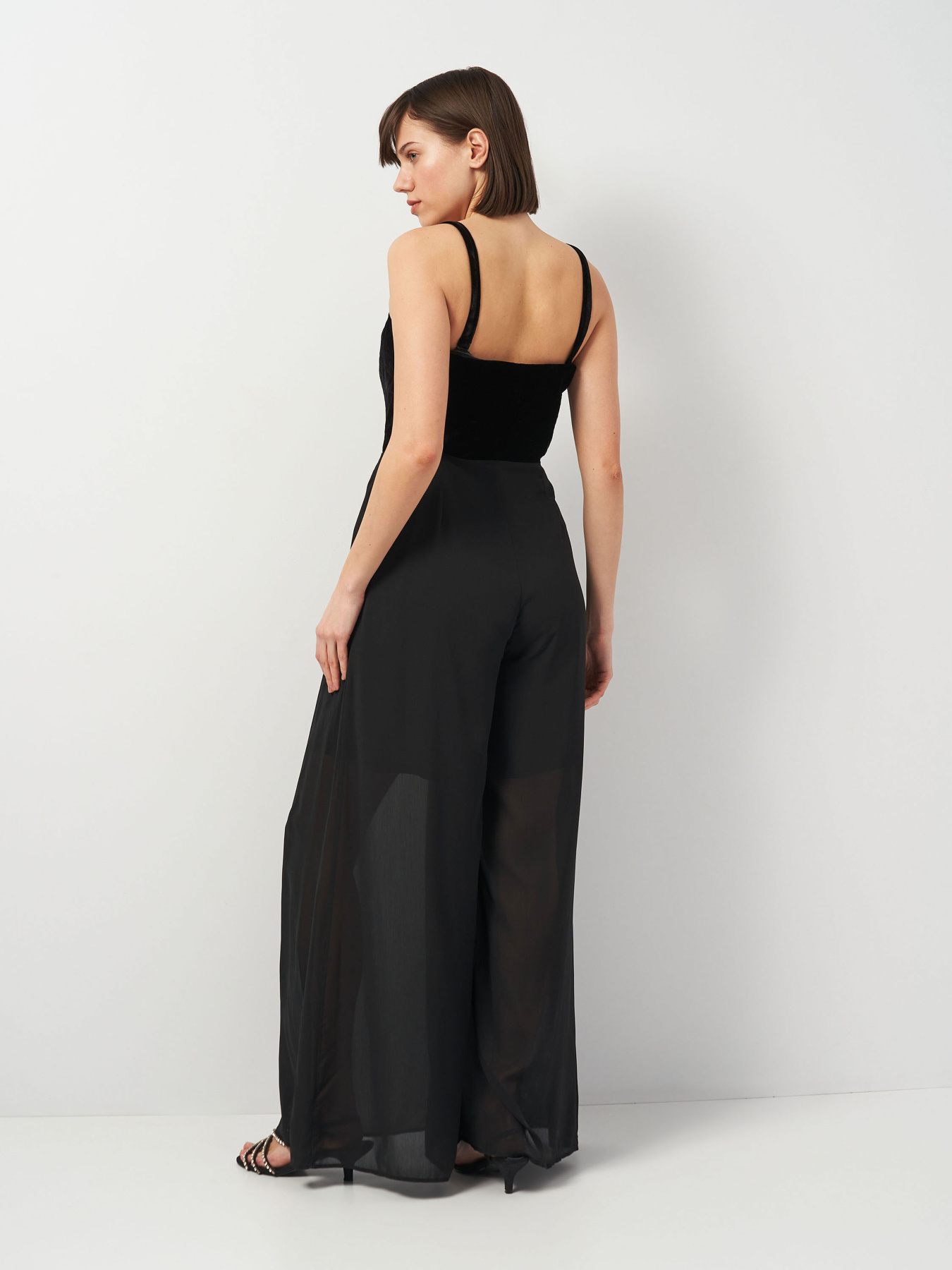 Комбинезон H&M модель 2369871wer_Черный Фото