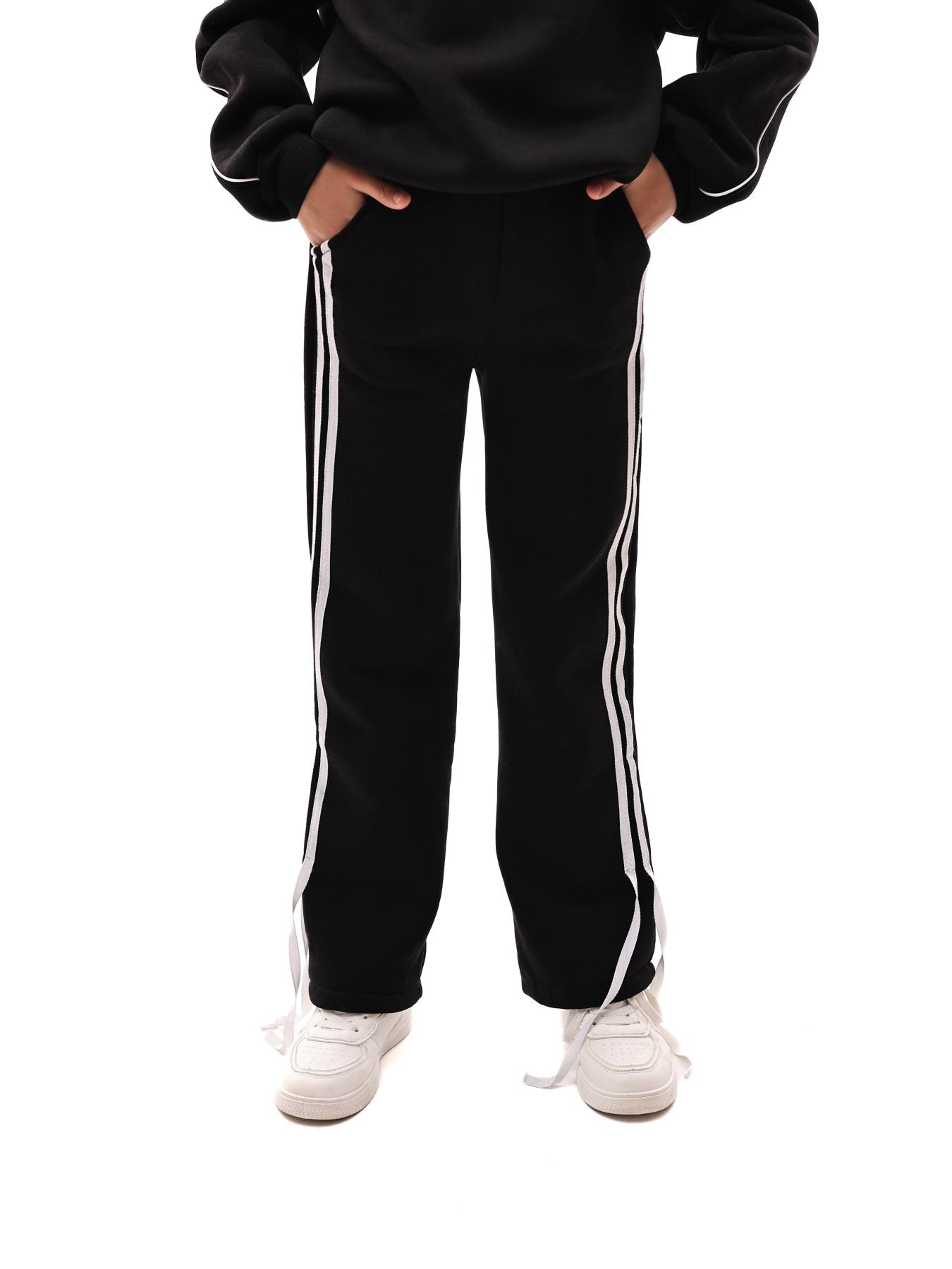 Спортивні штани ШАРМ модель 698601 Фото