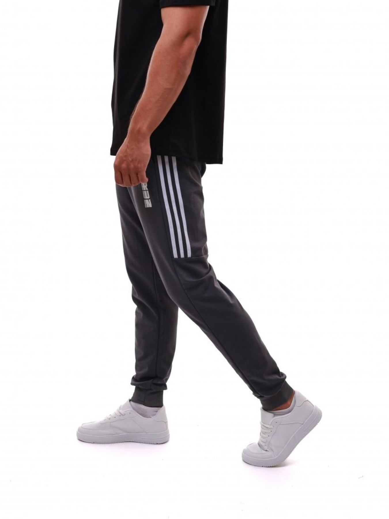 Спортивні штани LUMO модель 686931 Фото