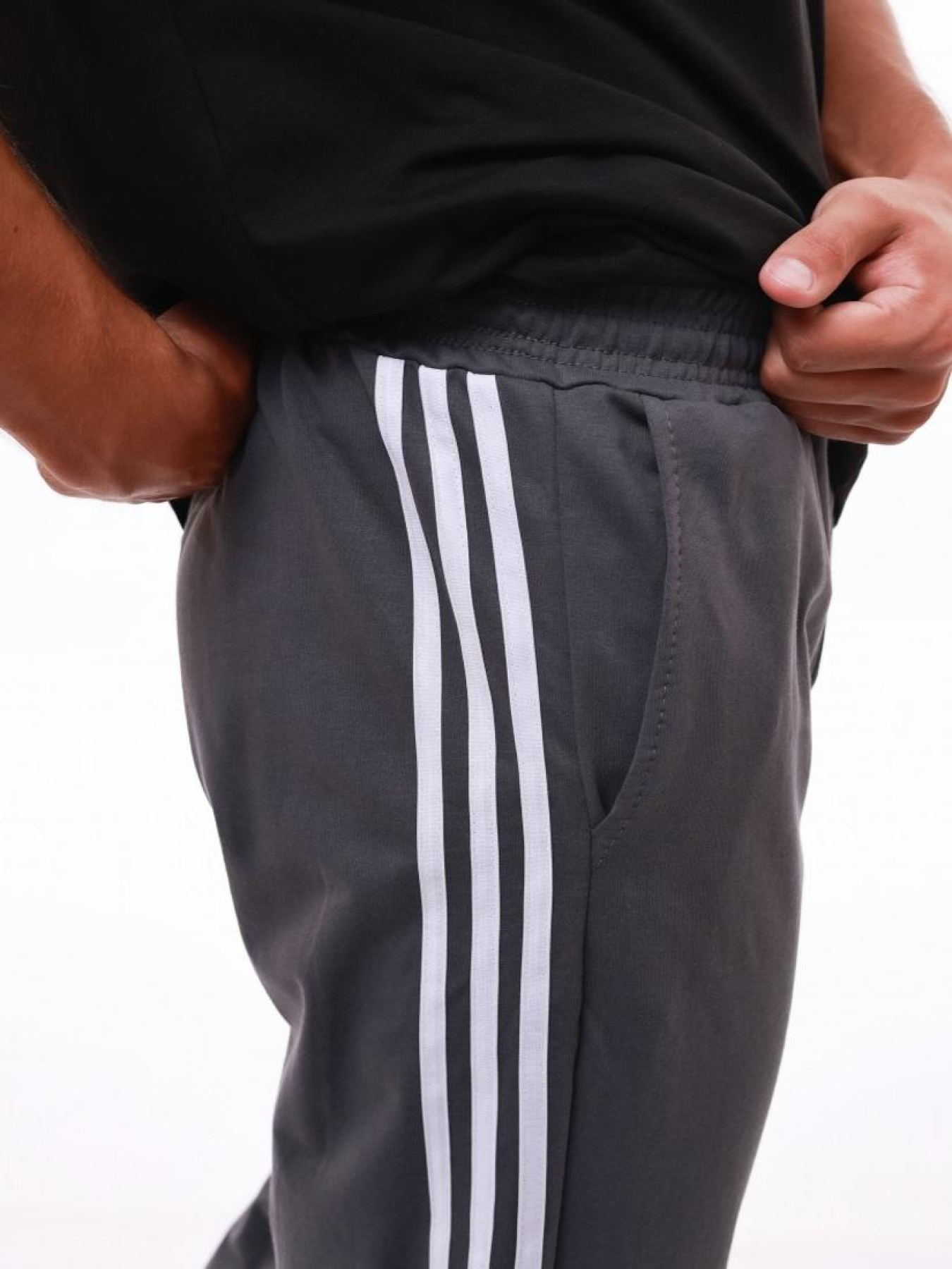 Спортивні штани LUMO модель 686931 Фото