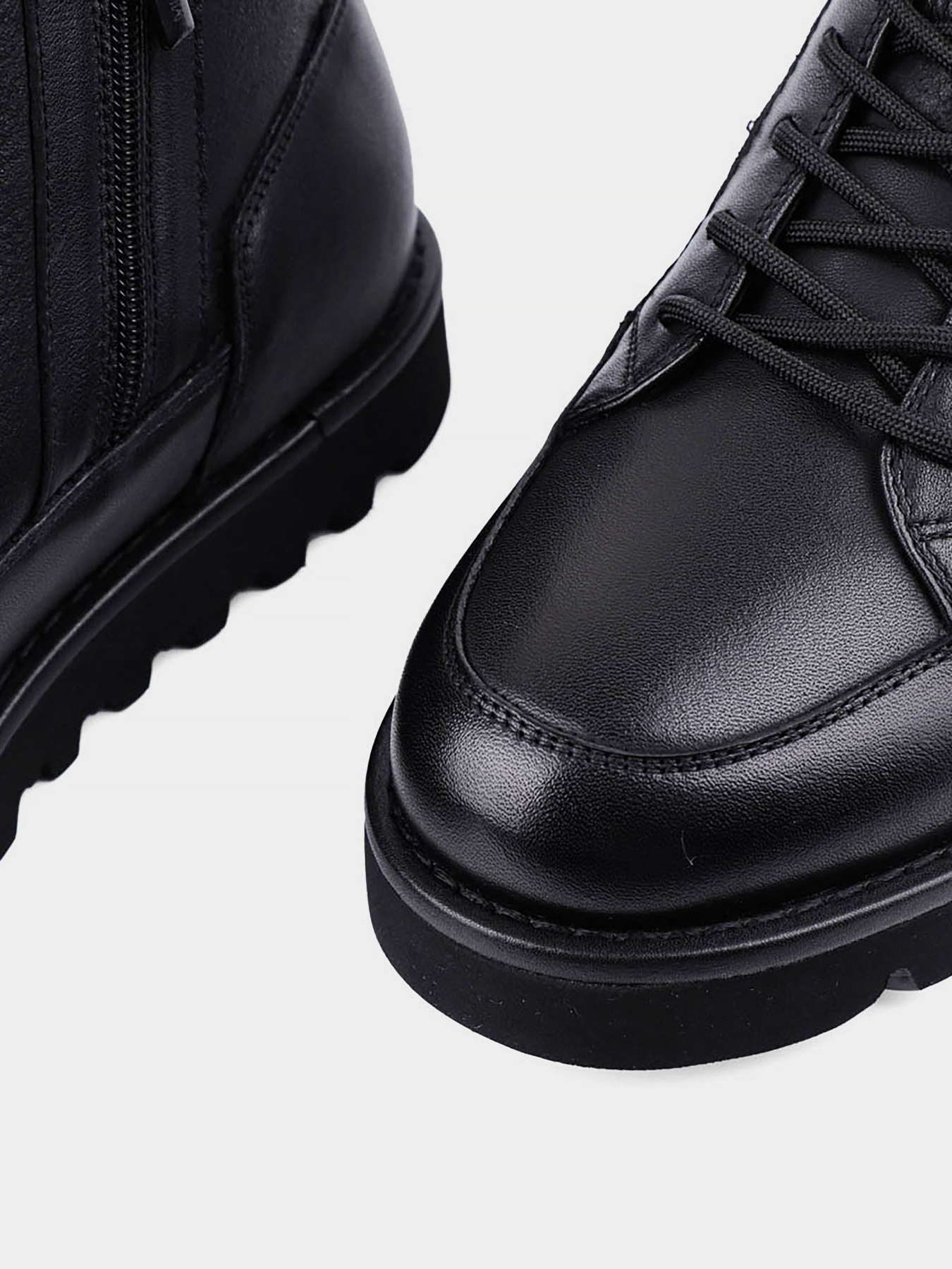 Мужские ботинки кожаные черные модель M812X-67-MM3/U31M Фото