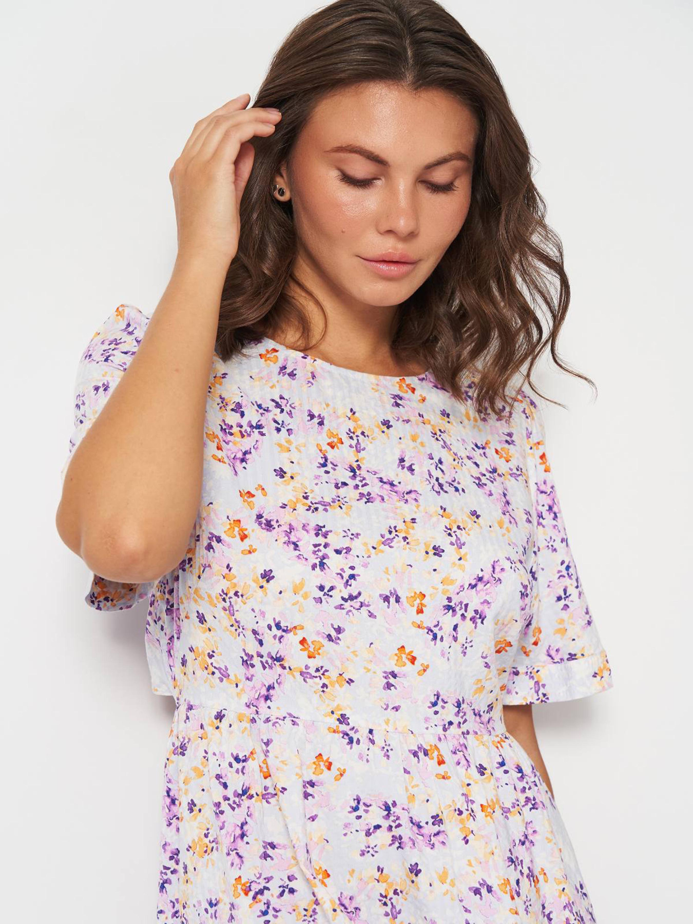 Платье мини H&M модель 9961273wer_Комбинированный Фото