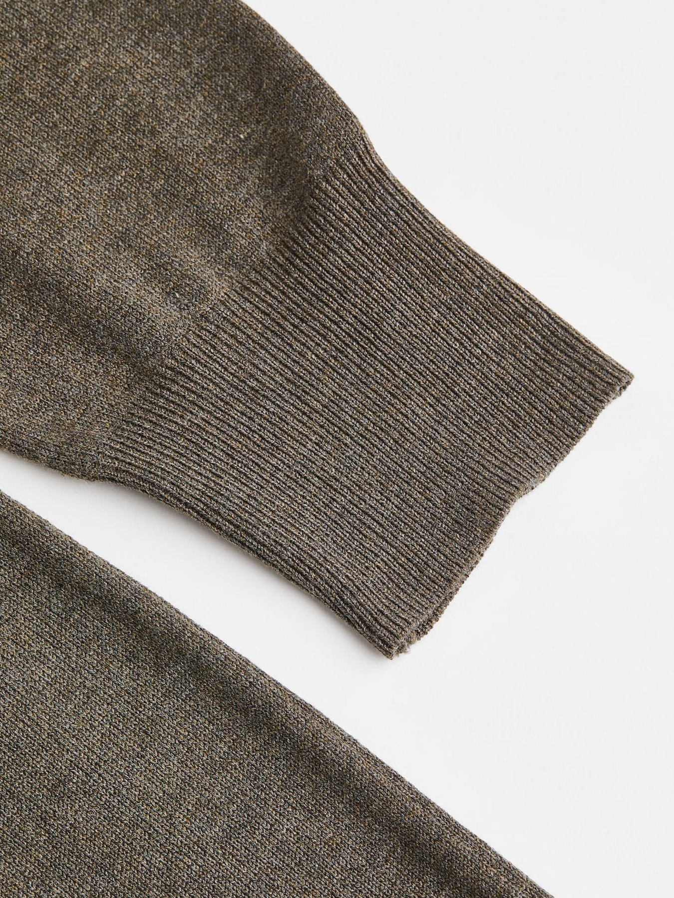 Платье миди H&M модель 10997716wer_Хаки Фото