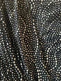 Платье миди H&M модель 2563983wer_Черно-белый Фото