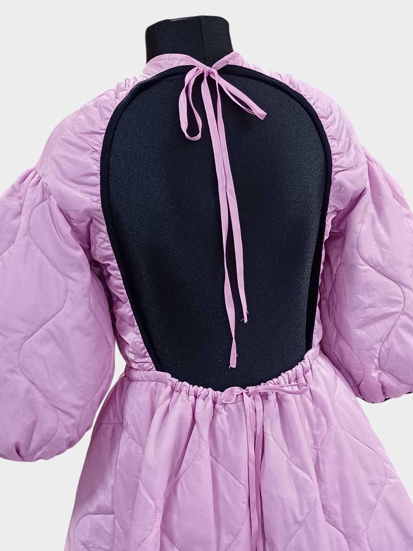 Сукня міні Weekday модель 3624107wer_Розовый Фото