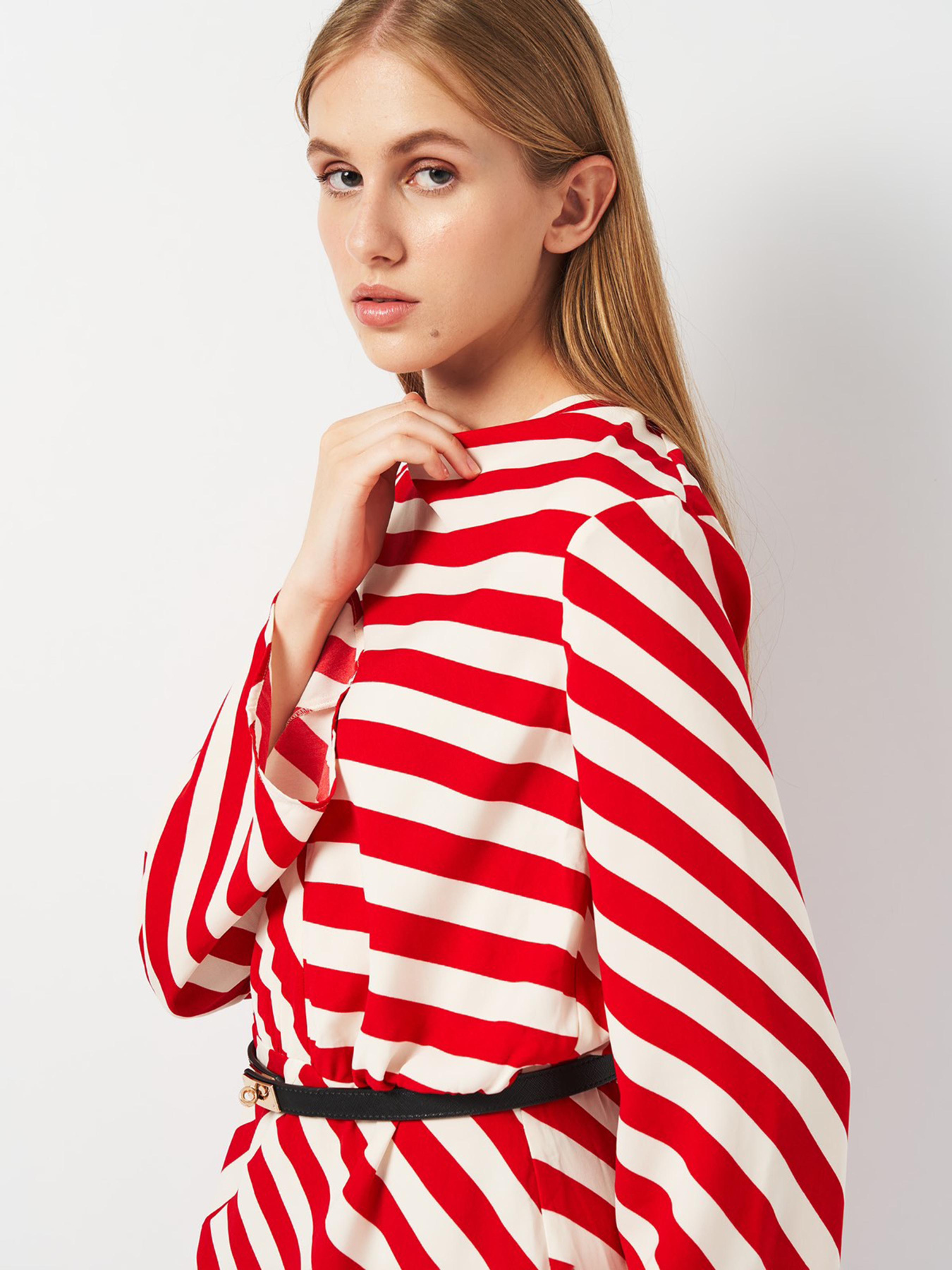 Платье макси H&M модель 5551101ral_Красно-белый Фото