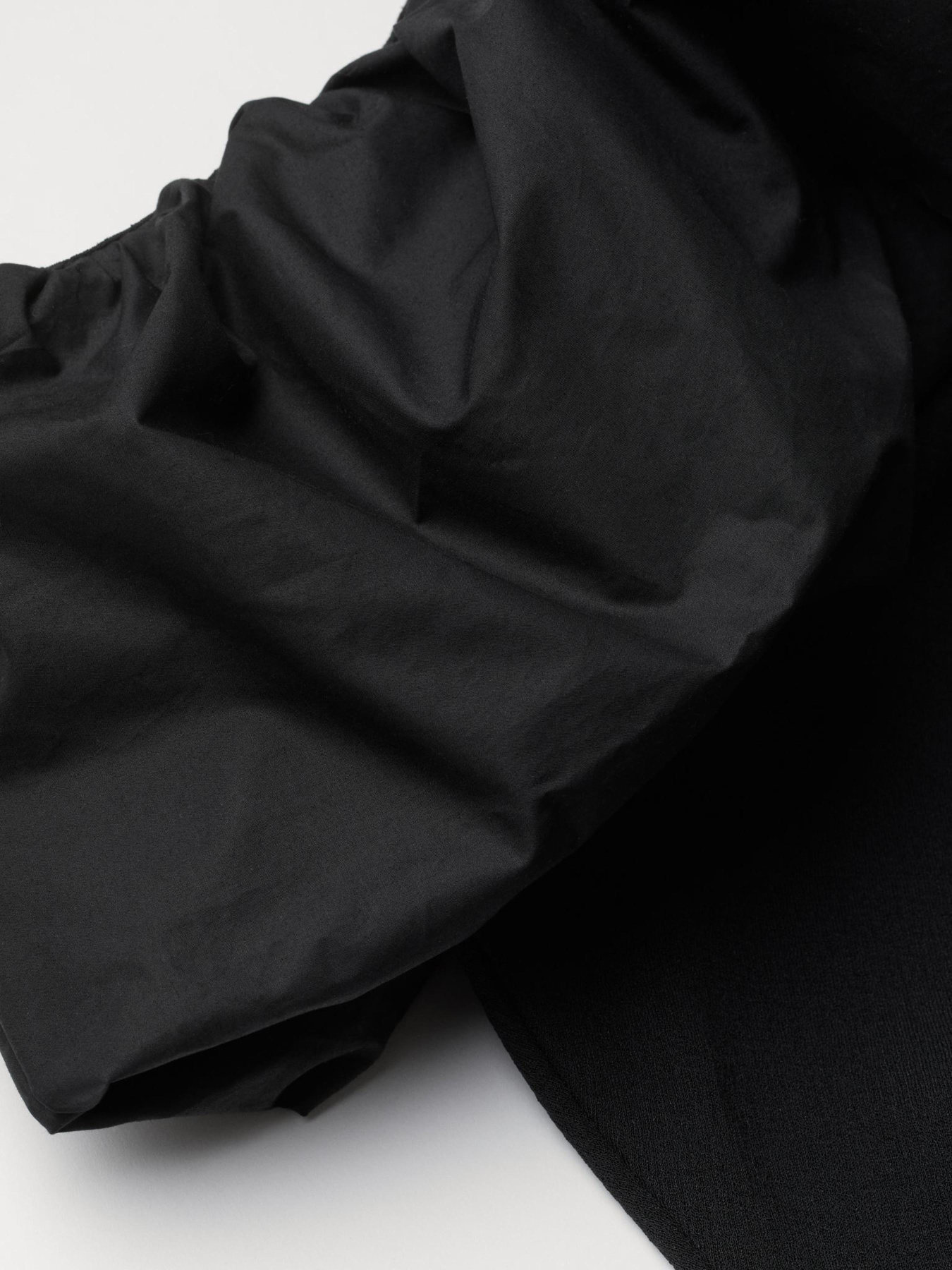 Платье мини H&M модель 9004561sm_Черный Фото