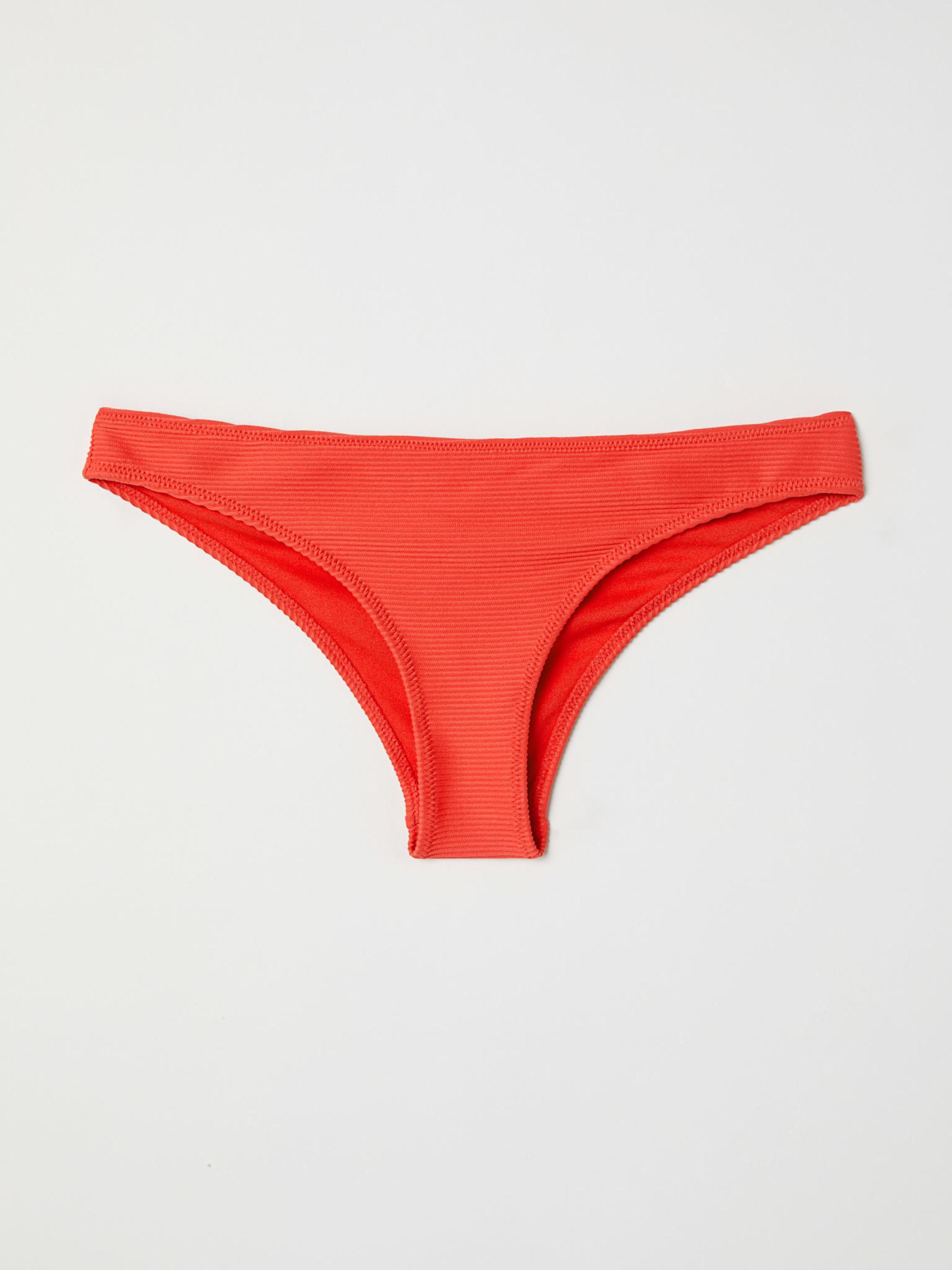 Нижняя часть купальника H&M модель 5061918dm_алый Фото