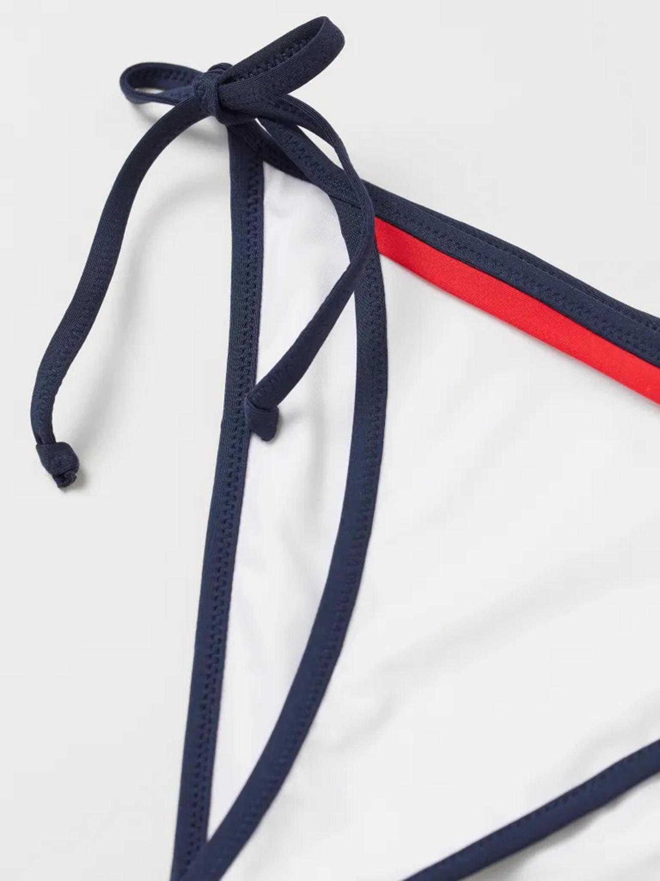 Нижняя часть купальника H&M модель 7494210dlog_Комбинированный Фото