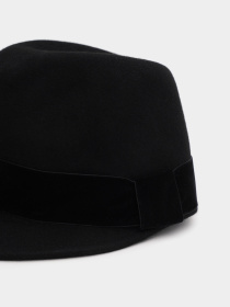 Шапка H&M модель 1002068arl_Черный Фото