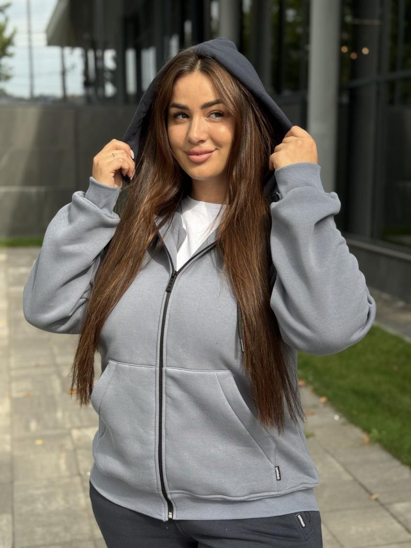 Жіночий костюм на флісі графіт + сірий модель M205.4-1011 Фото