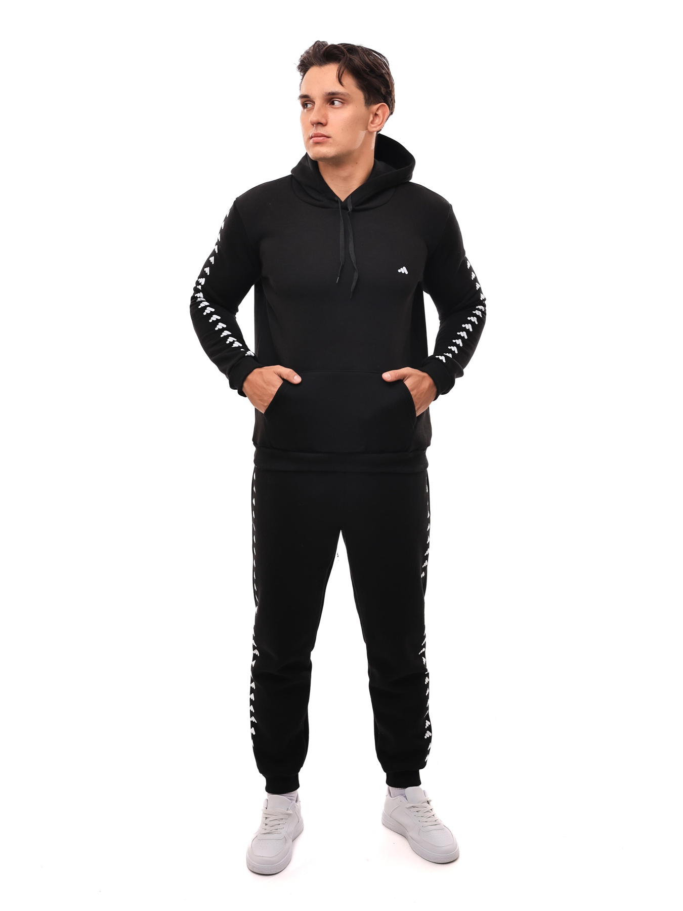 Спортивный костюм LUMO модель 694636 Спортивный костюм LUMO модель 694636 Фото