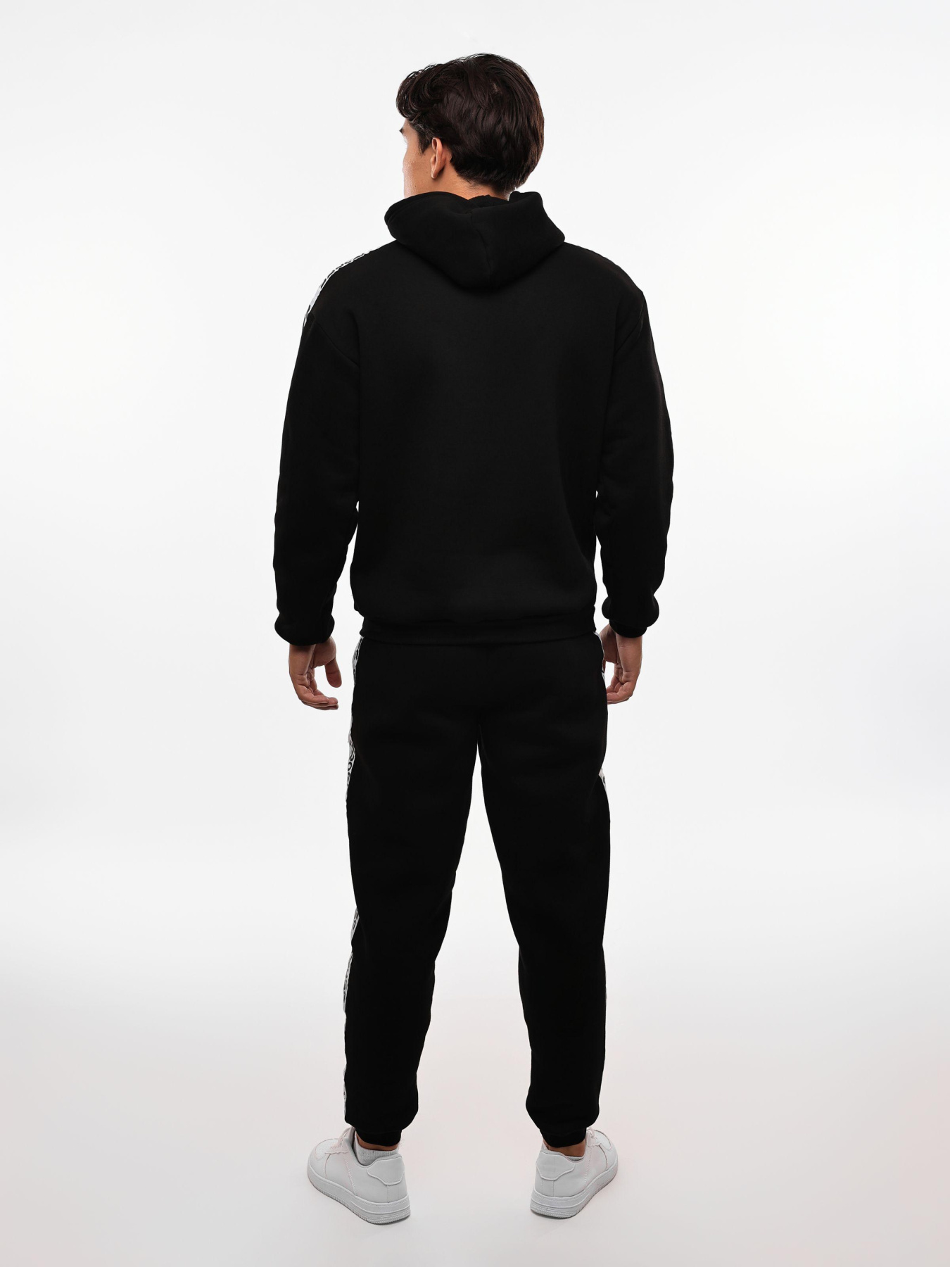 Спортивный костюм STREAM модель 693576 Спортивный костюм STREAM модель 693576 Фото