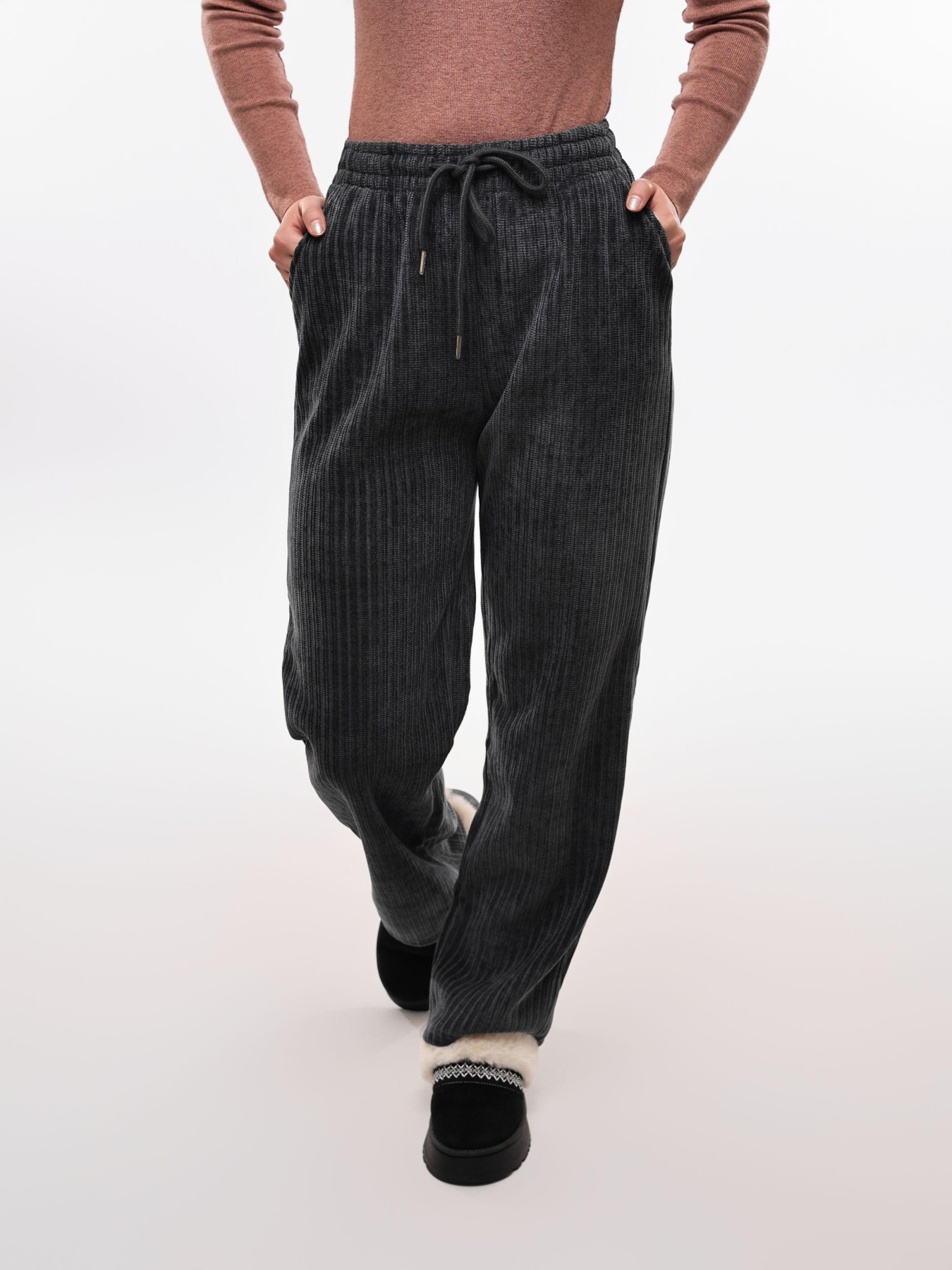 Повседневные штаны STREAM модель 692032 Повседневные штаны STREAM модель 692032 Фото