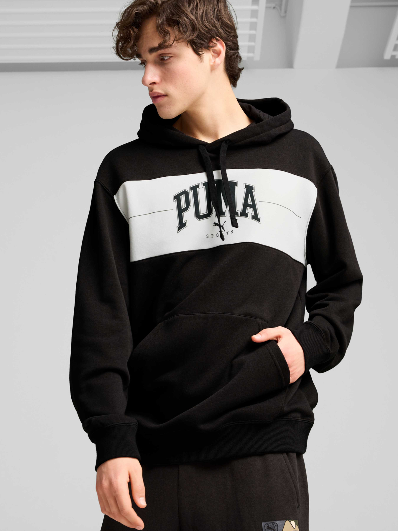 Худи PUMA Squad Hoodie модель 681797 Фото