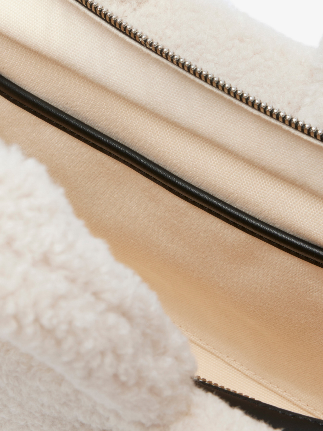 Сумка Lacoste модель NF5116HXQ21 Фото