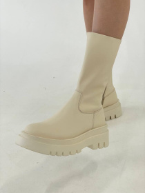 Кожаные ботинки ванильного оттенка на байке (522) модель P_133386-S36_134413 Фото